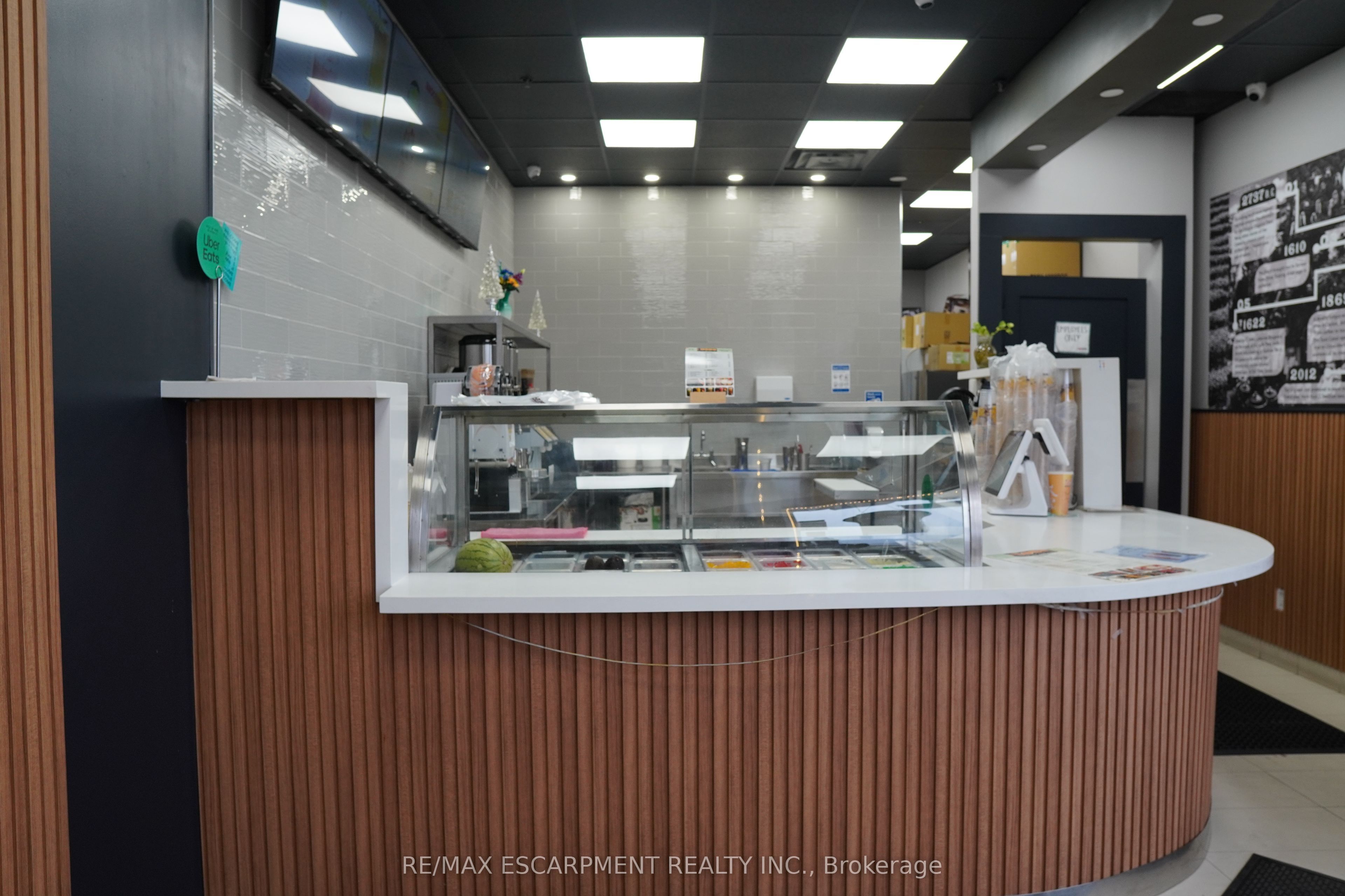 94 Bridgeport Road Property Photo 4