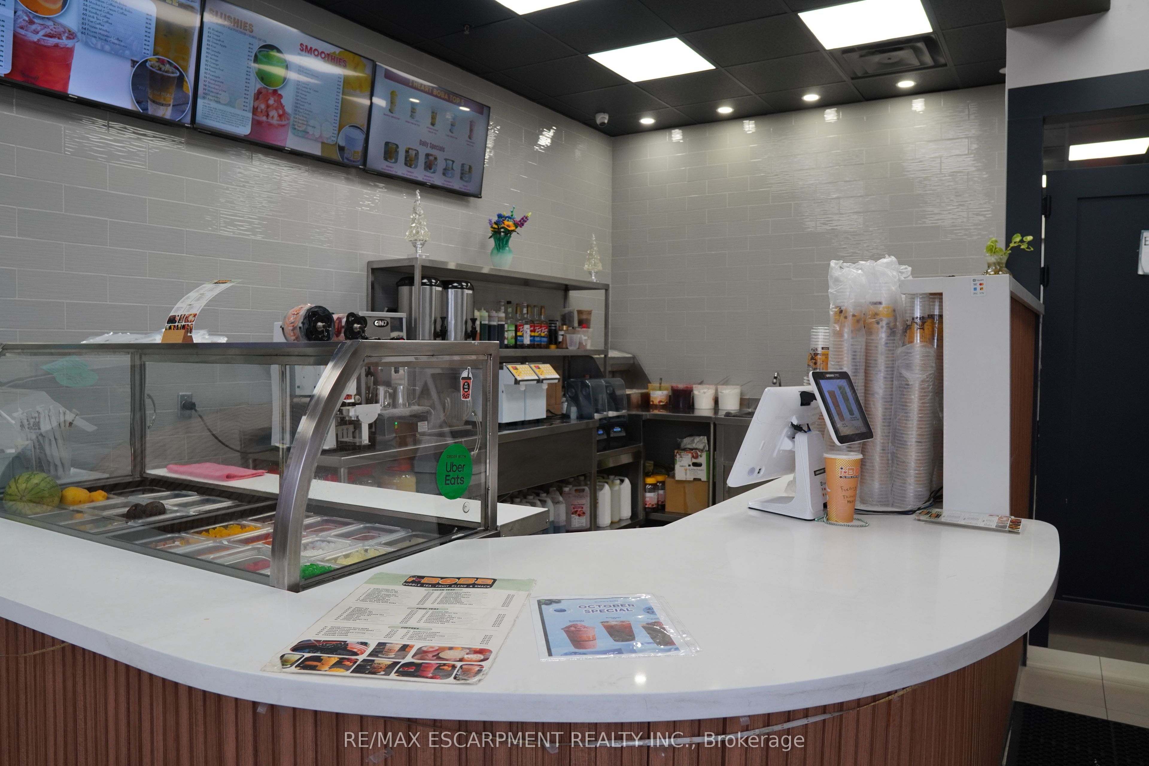 94 Bridgeport Road Property Photo 5