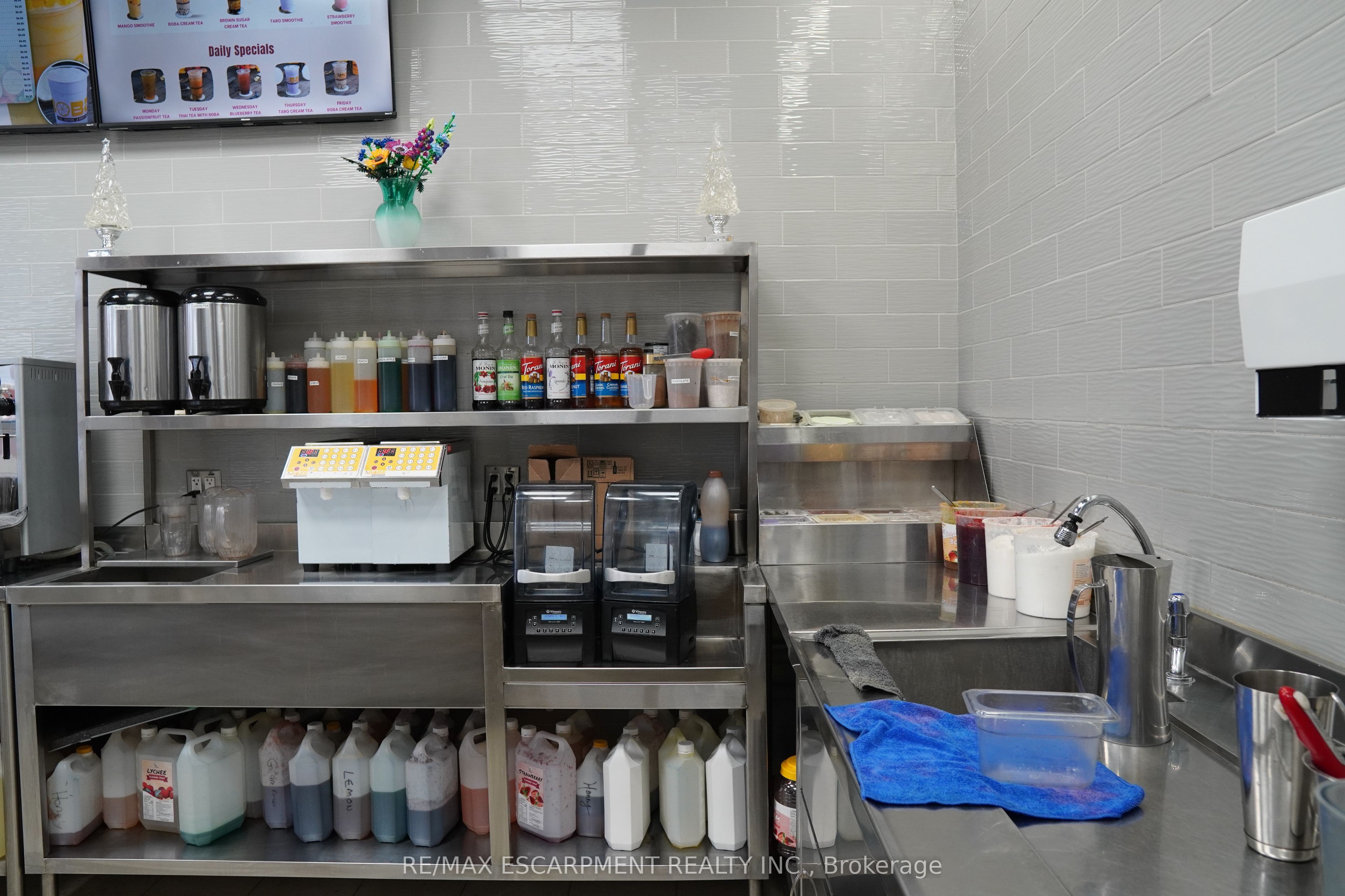 94 Bridgeport Road Property Photo 9