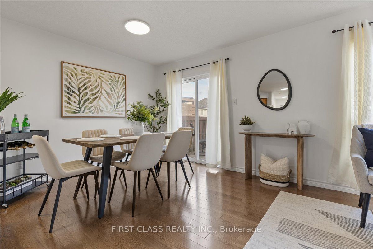 724 Angler Way Property Photo 6