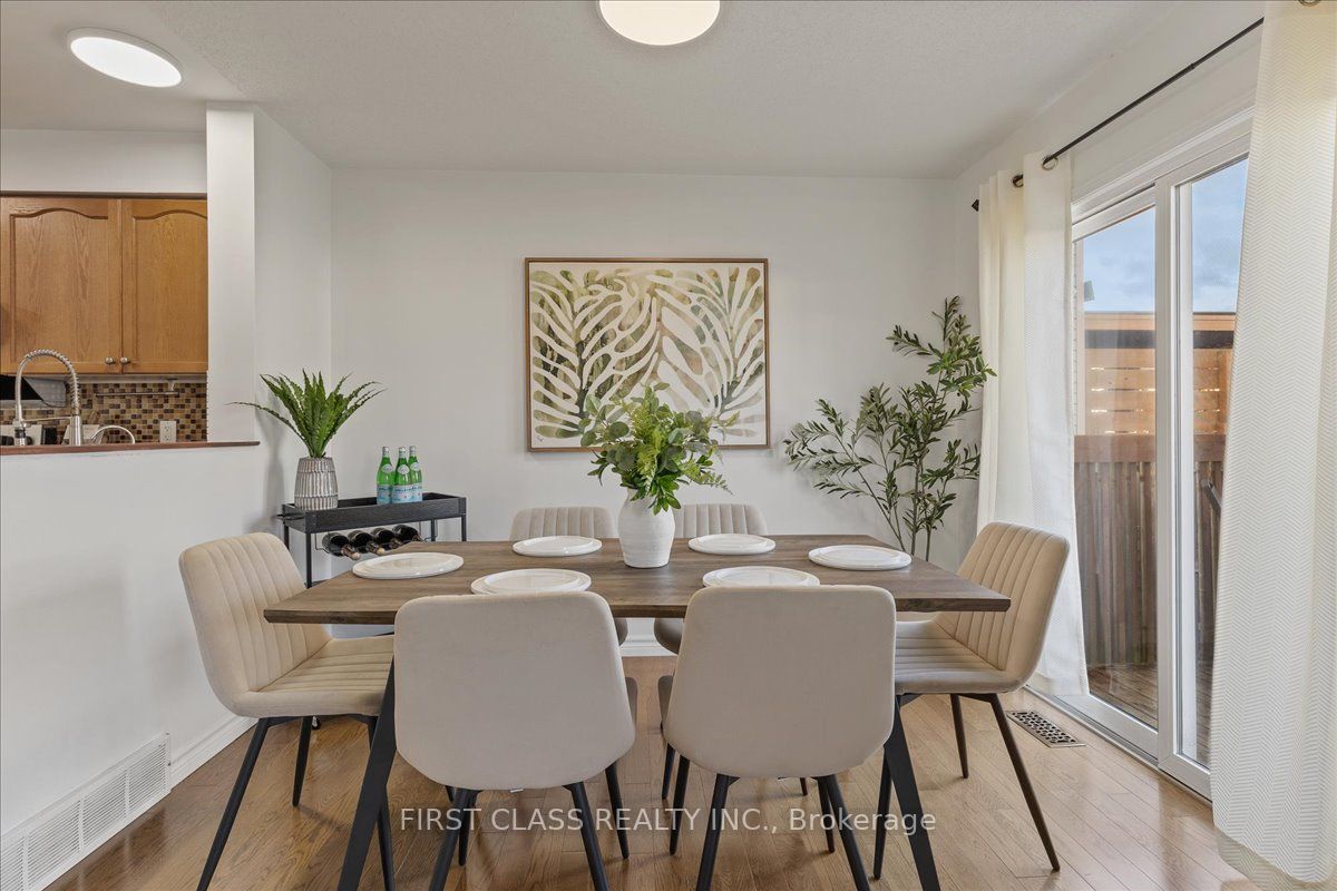 724 Angler Way Property Photo 7