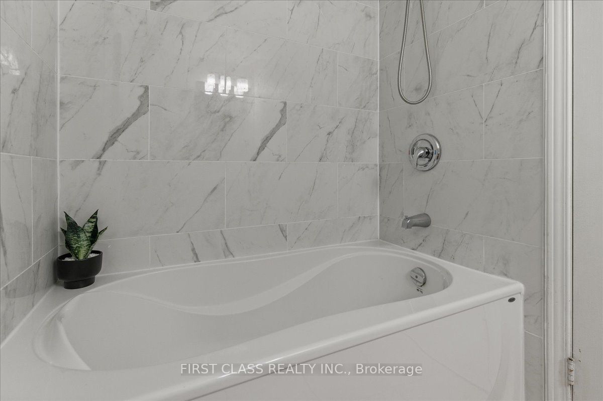 724 Angler Way Property Photo 19