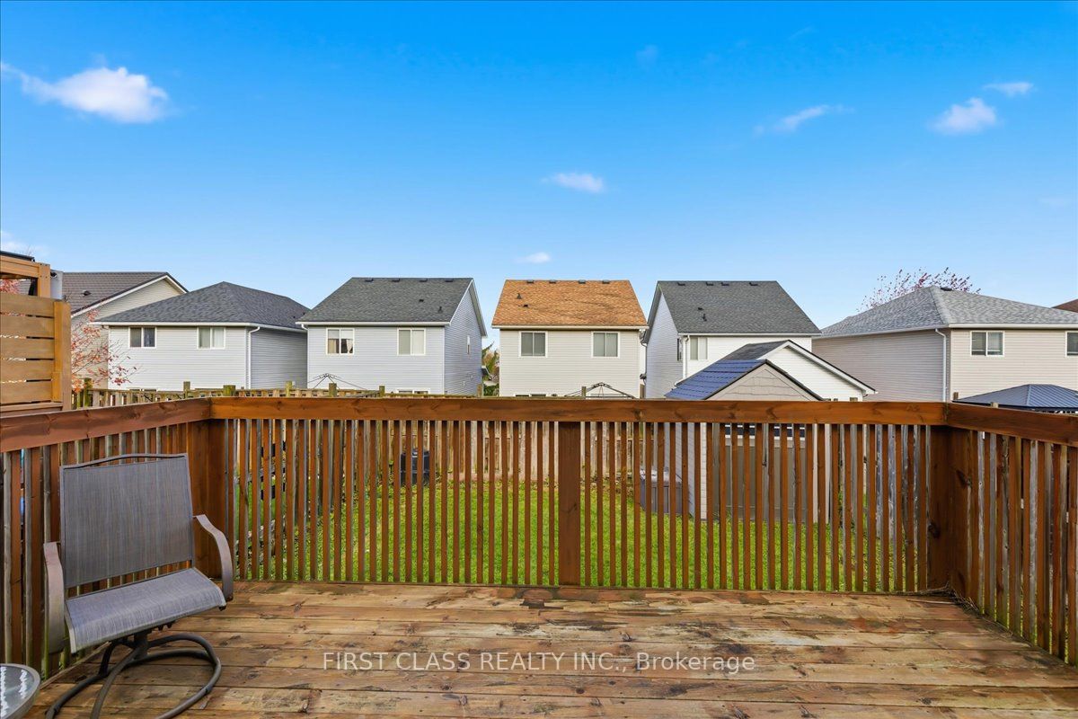 724 Angler Way Property Photo 28