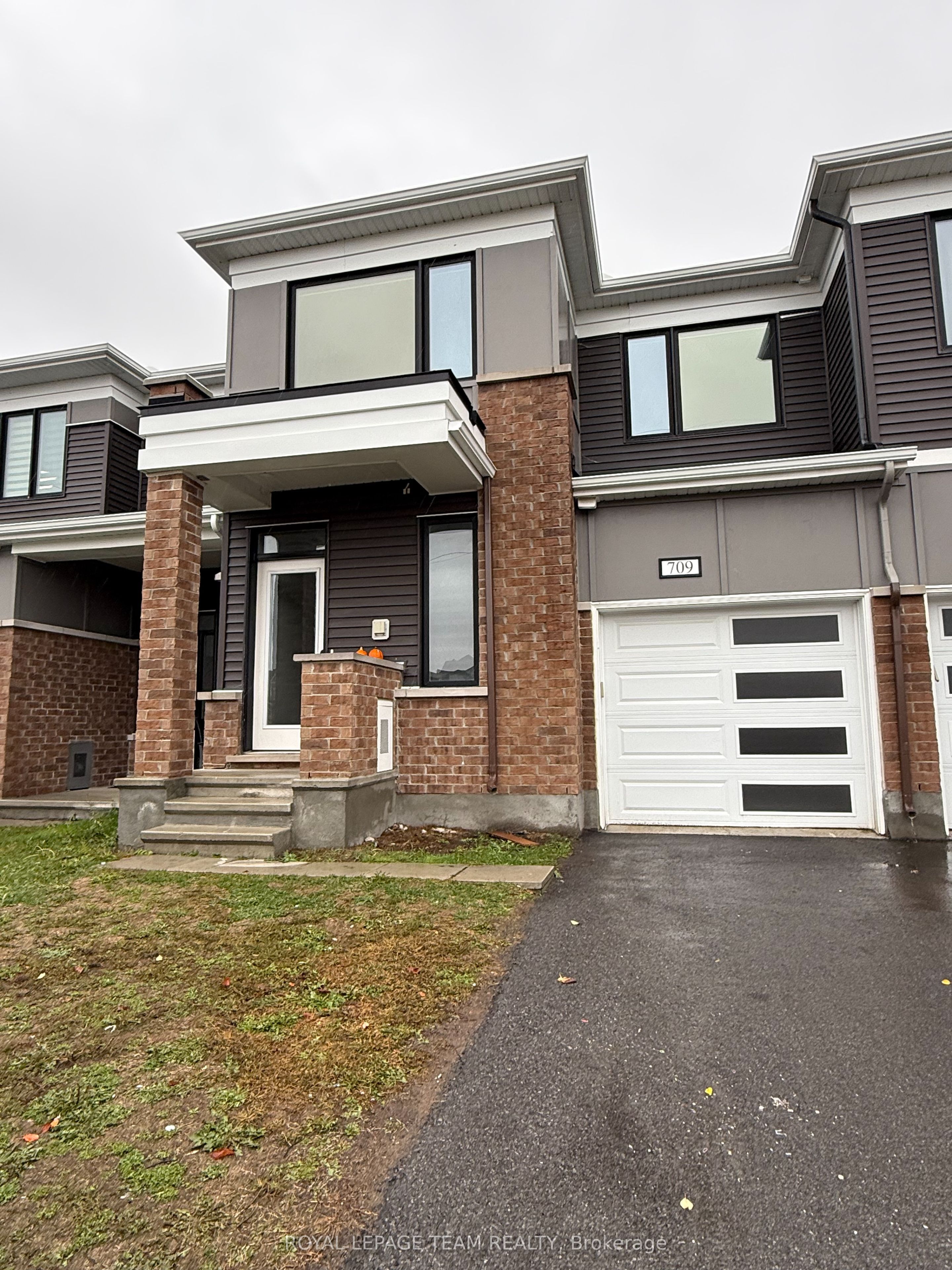 709 Megrez Way E Property Photo 1