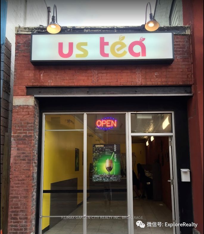 5024 Centre St Property Photo 2