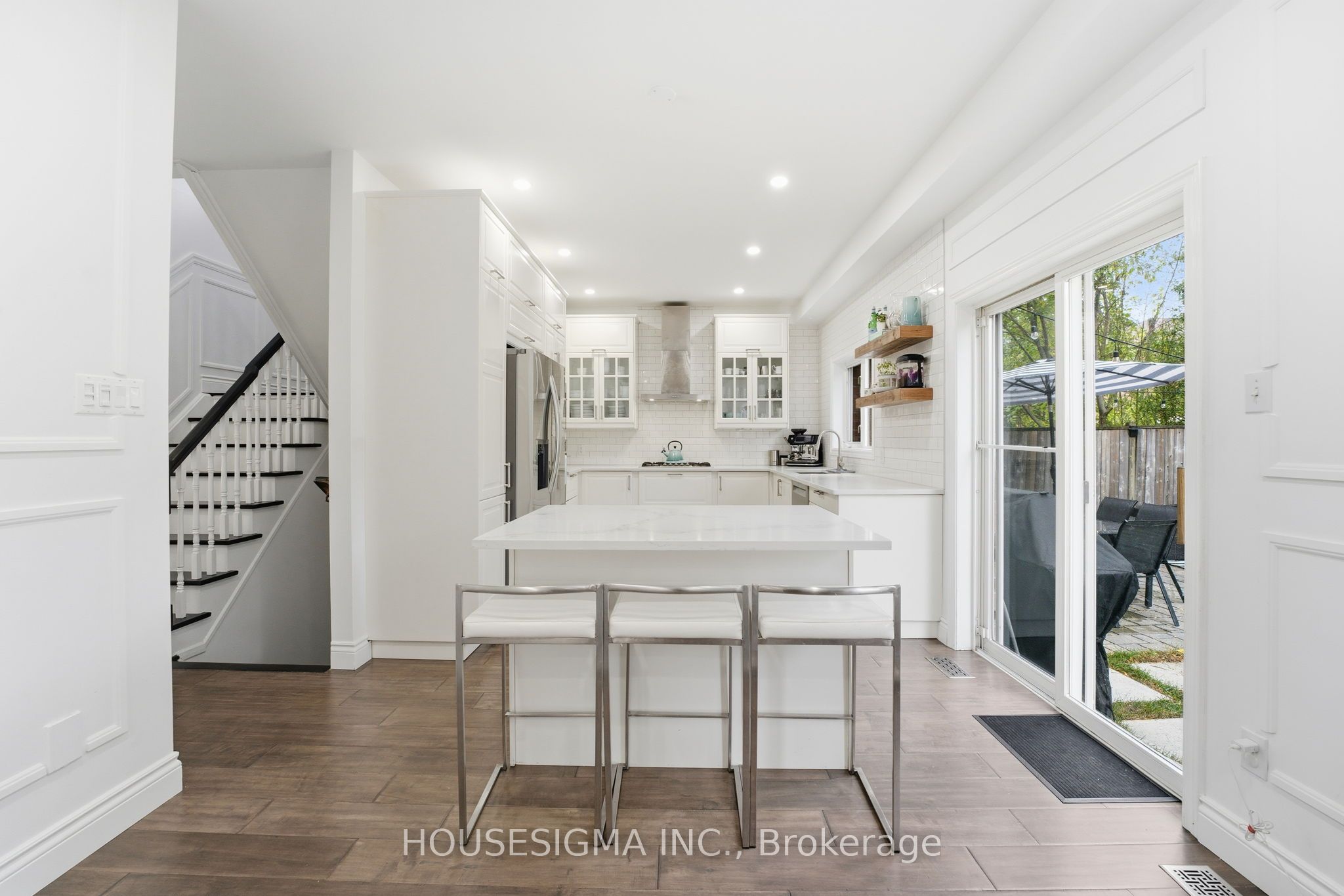 92 Glenmeadow Crescent Property Photo 7