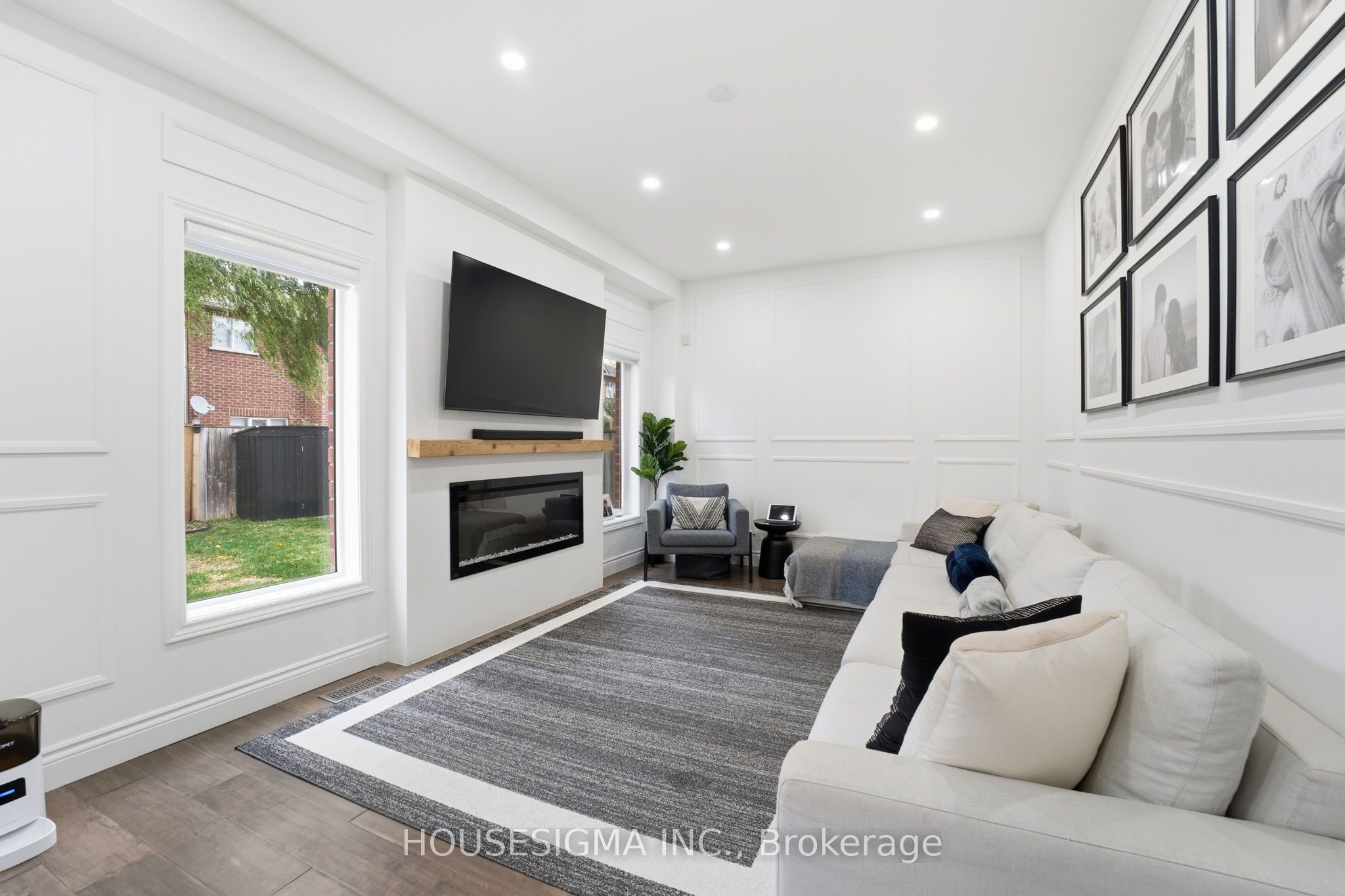 92 Glenmeadow Crescent Property Photo 12