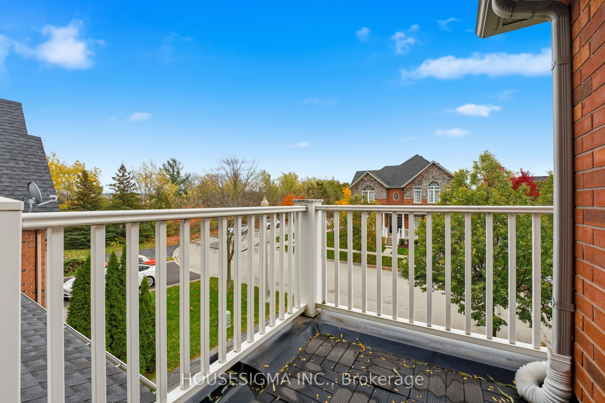 92 Glenmeadow Crescent Property Photo 16