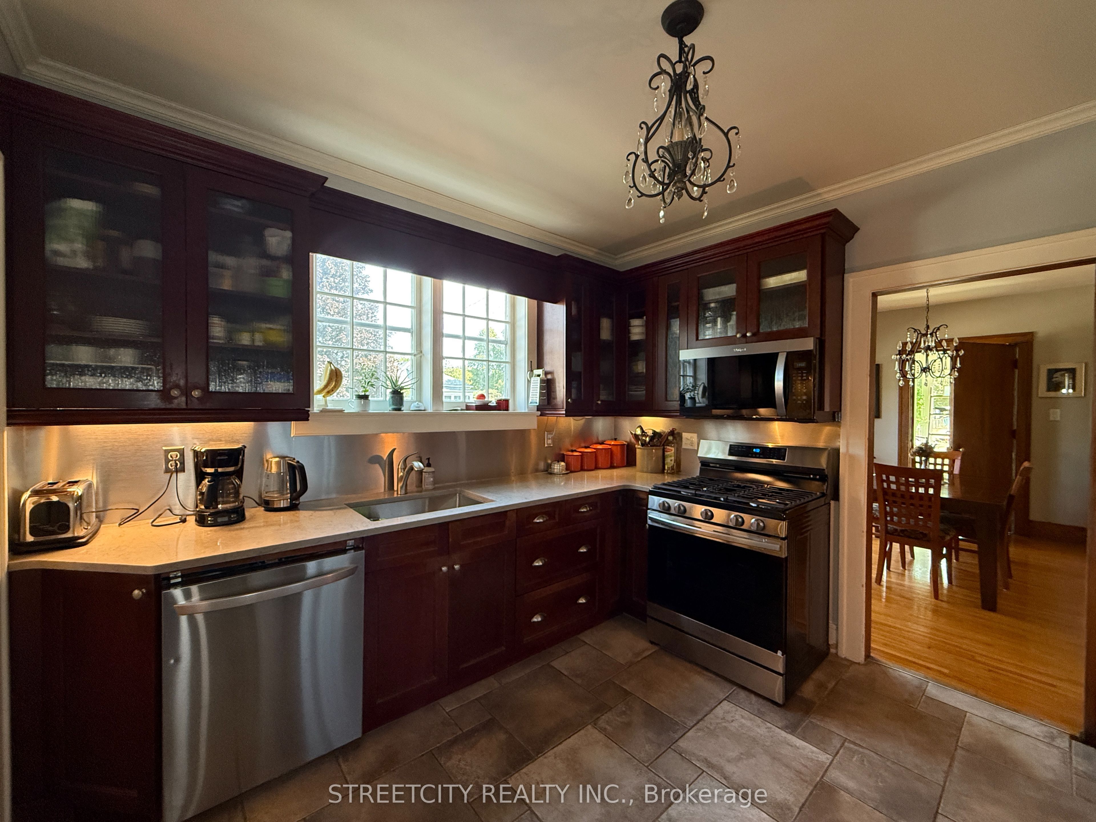 127 Fleming Street Property Photo 3