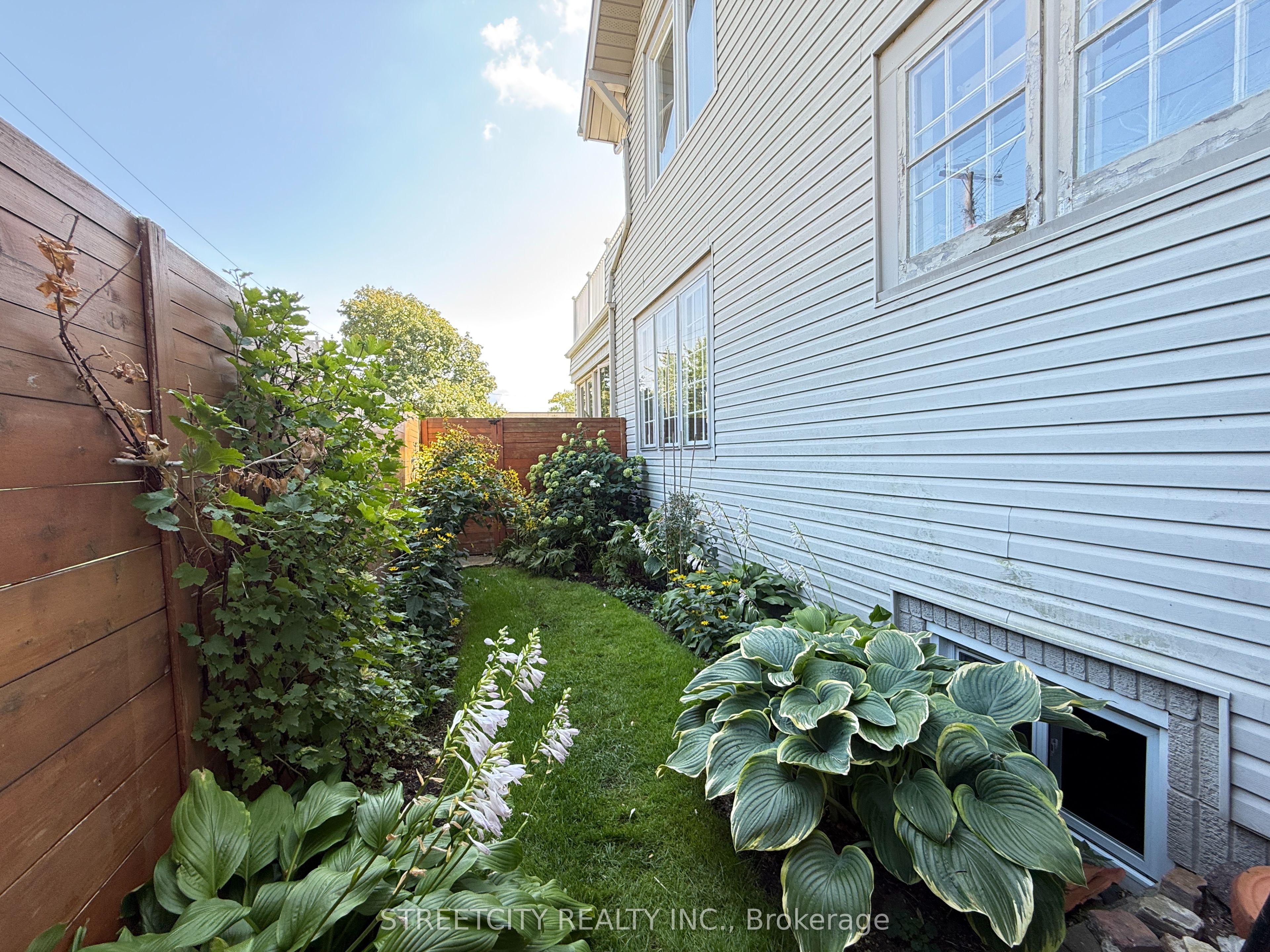 127 Fleming Street Property Photo 29