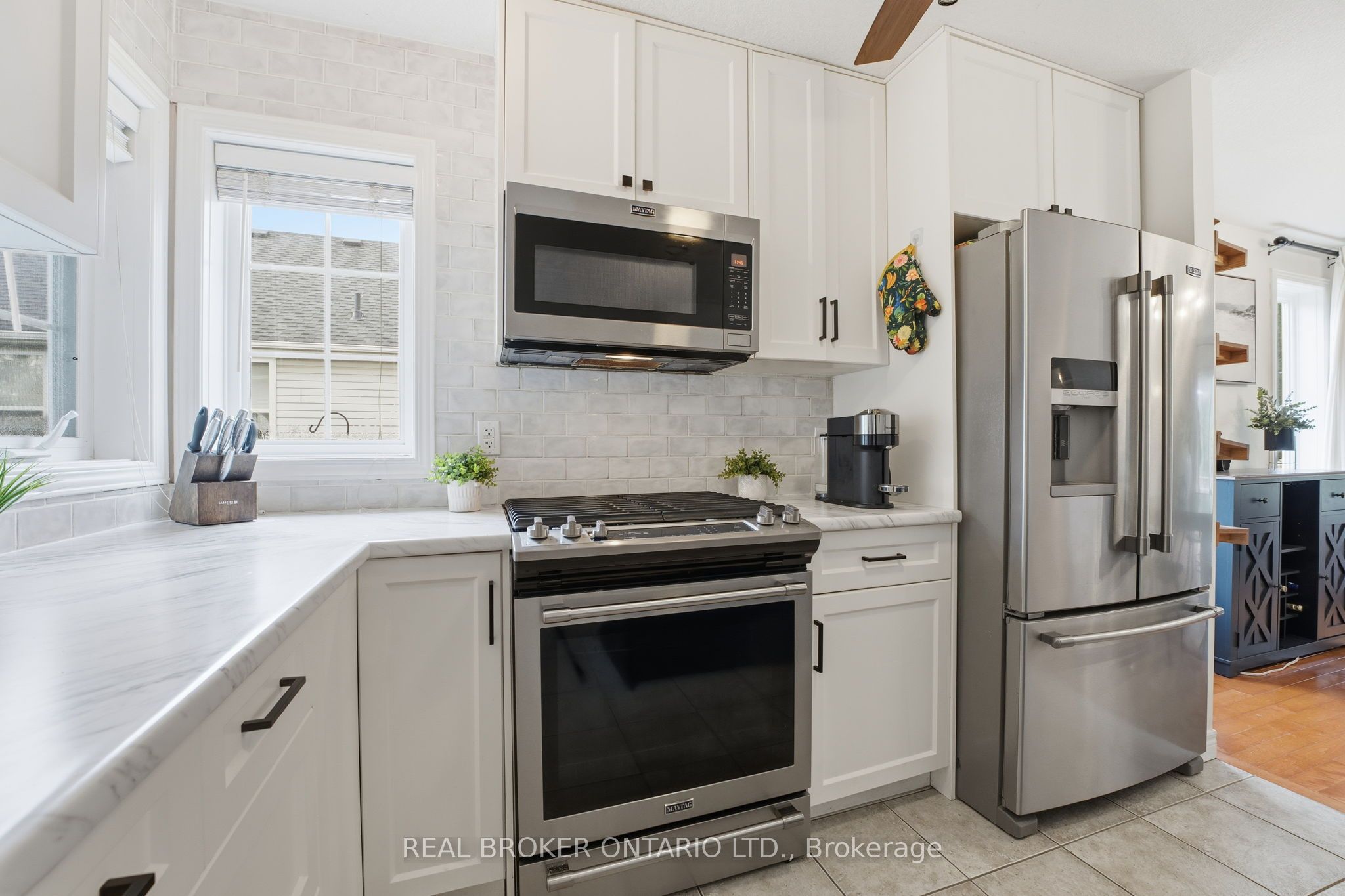 58 Porchlight Drive Property Photo 8