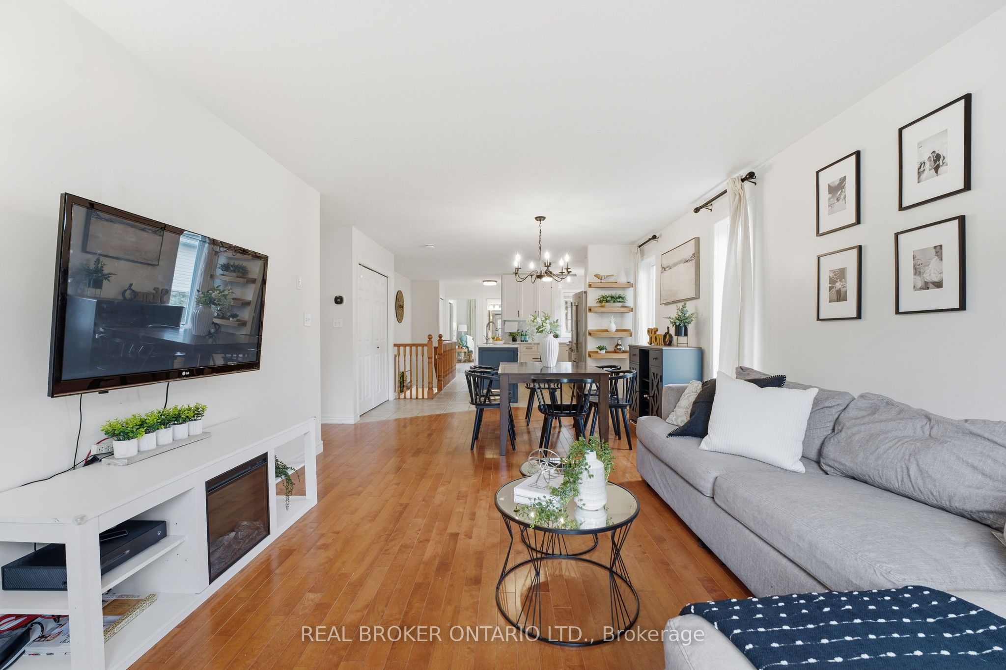 58 Porchlight Drive Property Photo 12