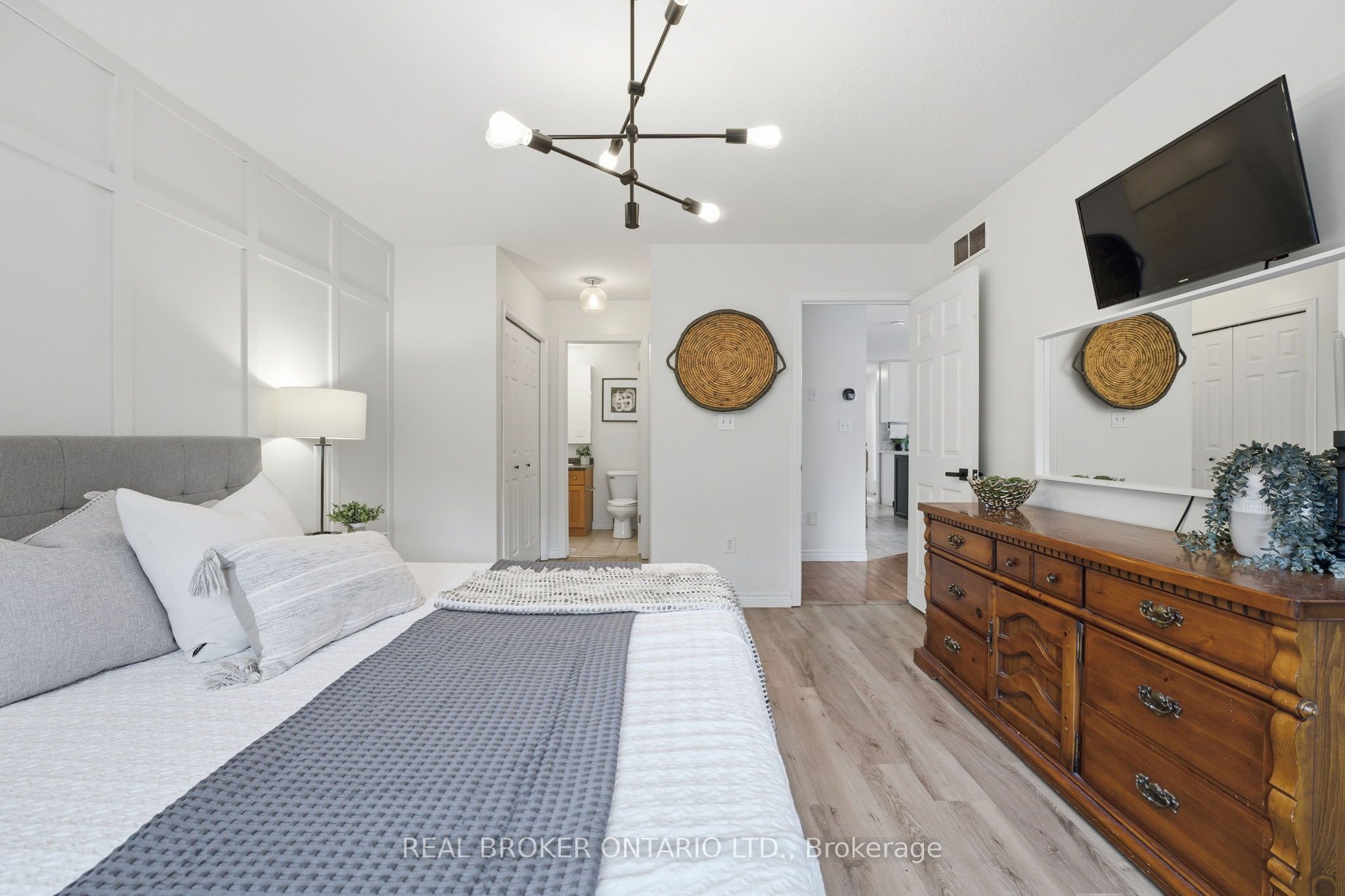 58 Porchlight Drive Property Photo 14