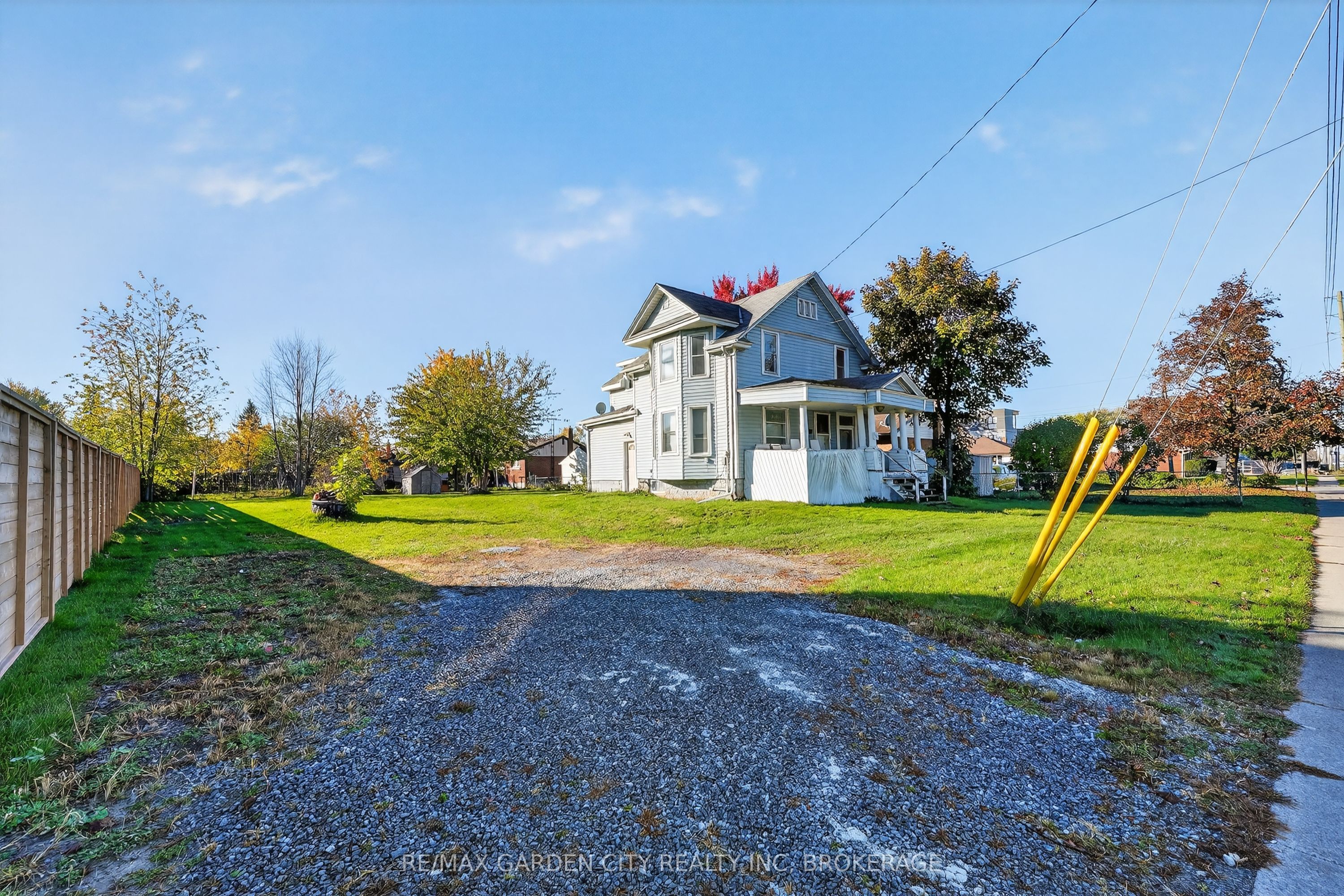 6560 Mcleod Road Property Photo 9