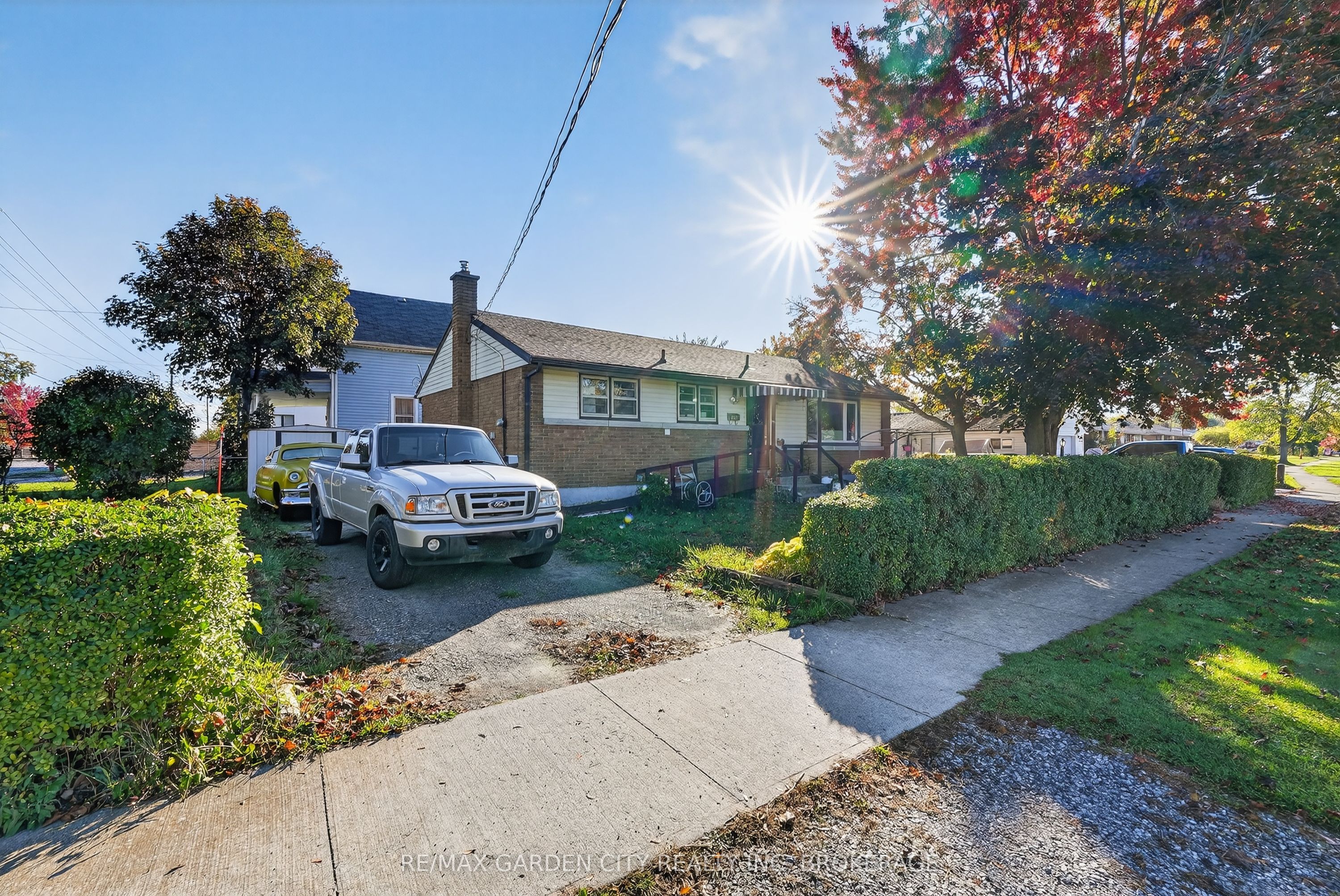 6560 Mcleod Road Property Photo 14