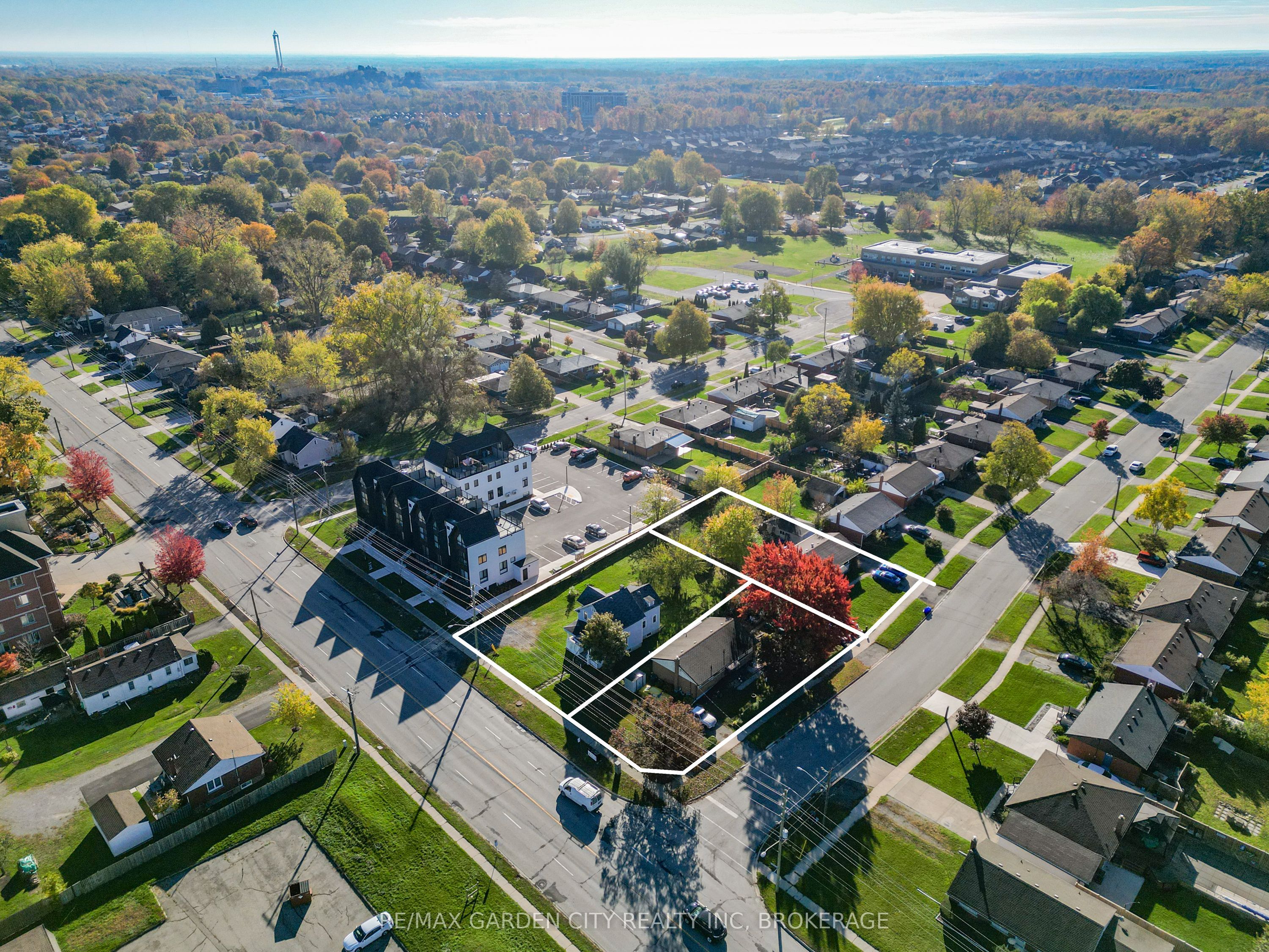 6560 Mcleod Road Property Photo 16