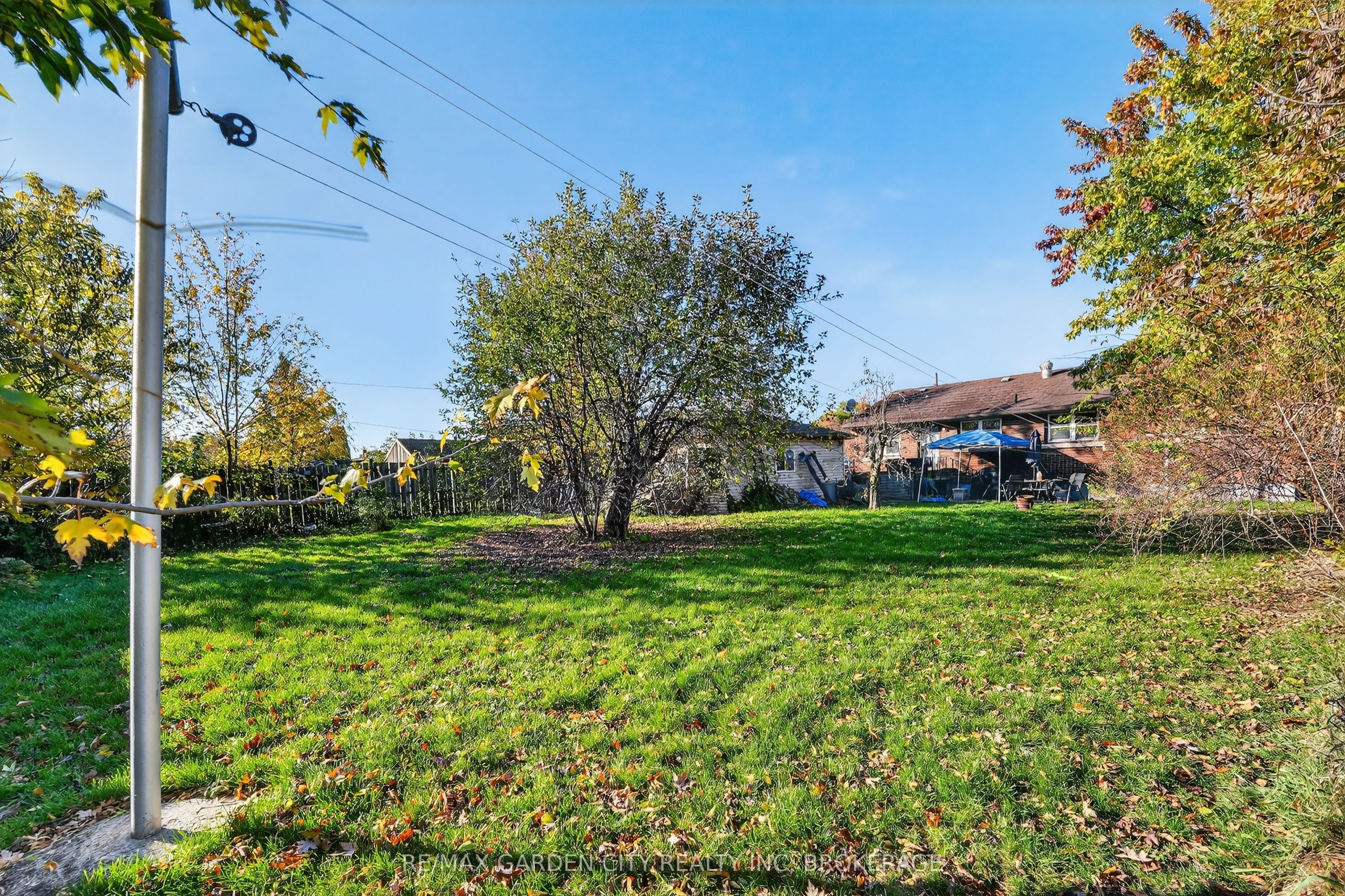 6560 Mcleod Road Property Photo 24