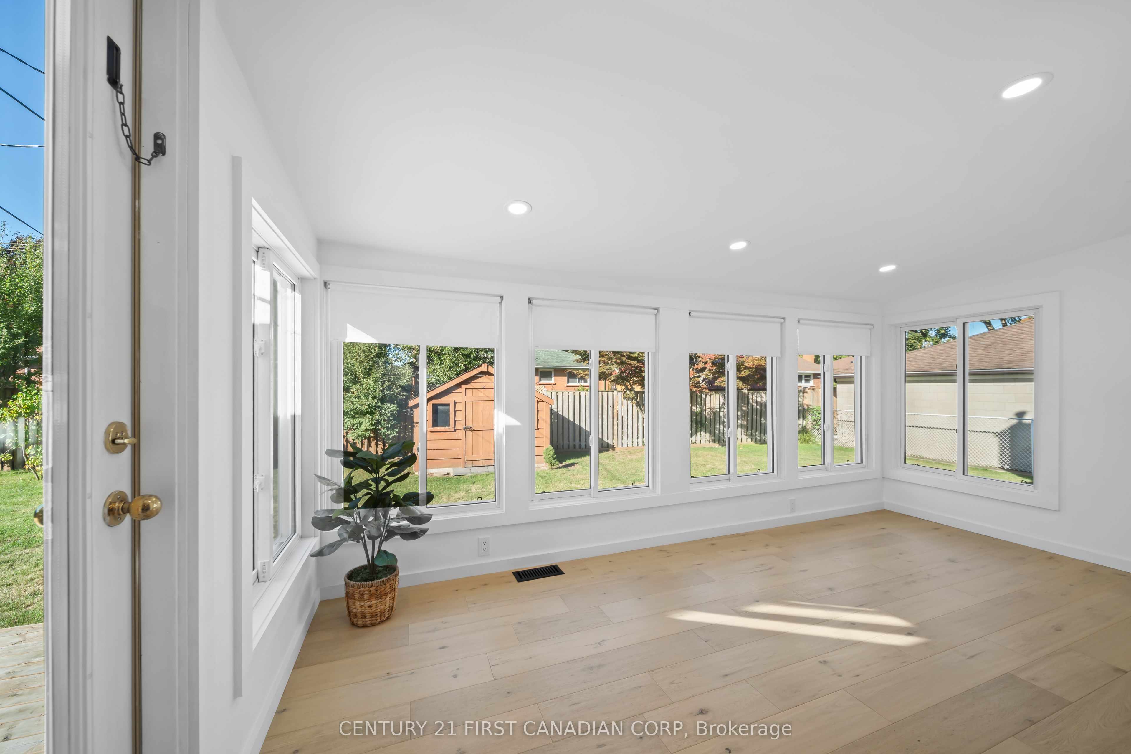 21 Marbenor Crescent Property Photo 16