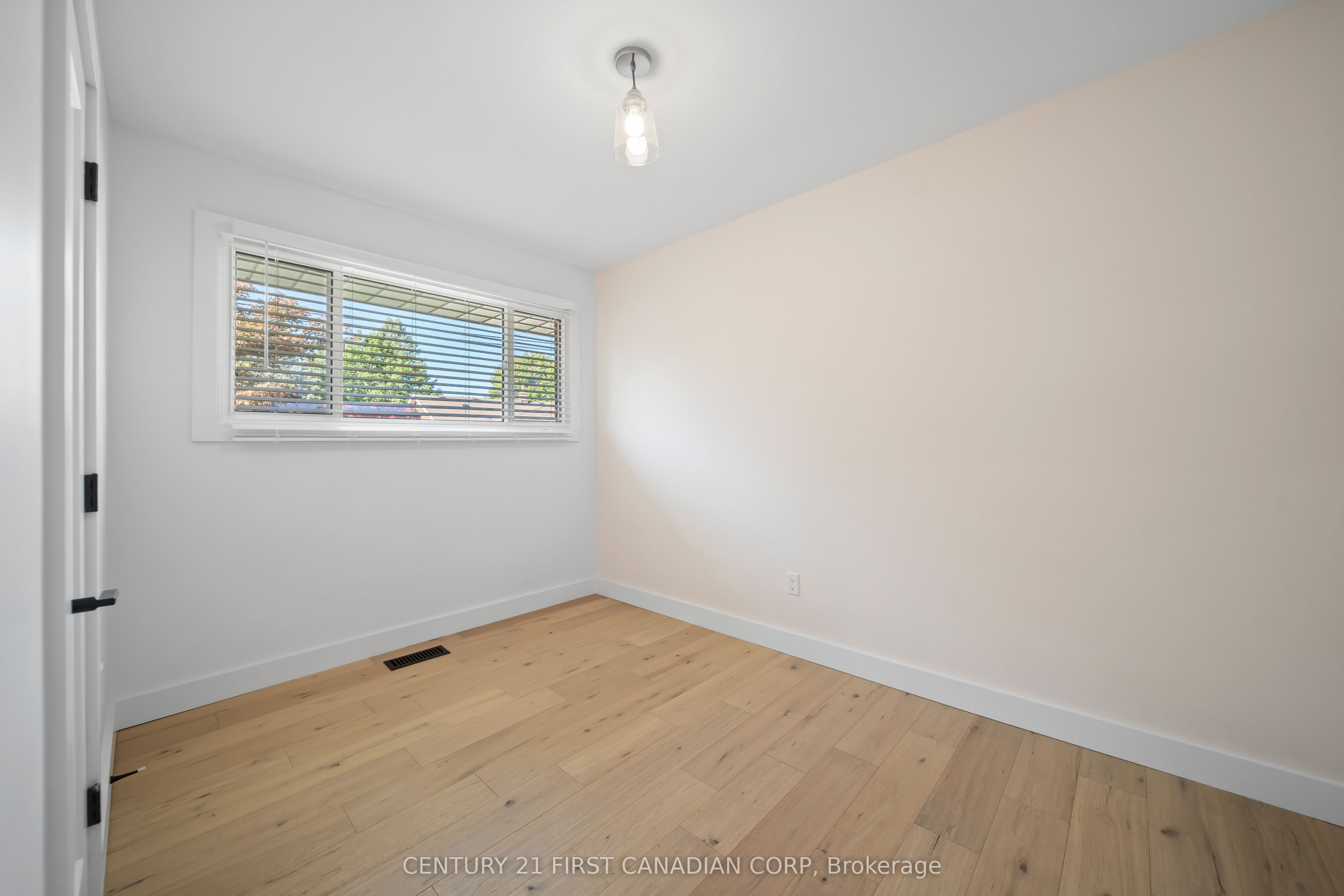 21 Marbenor Crescent Property Photo 20