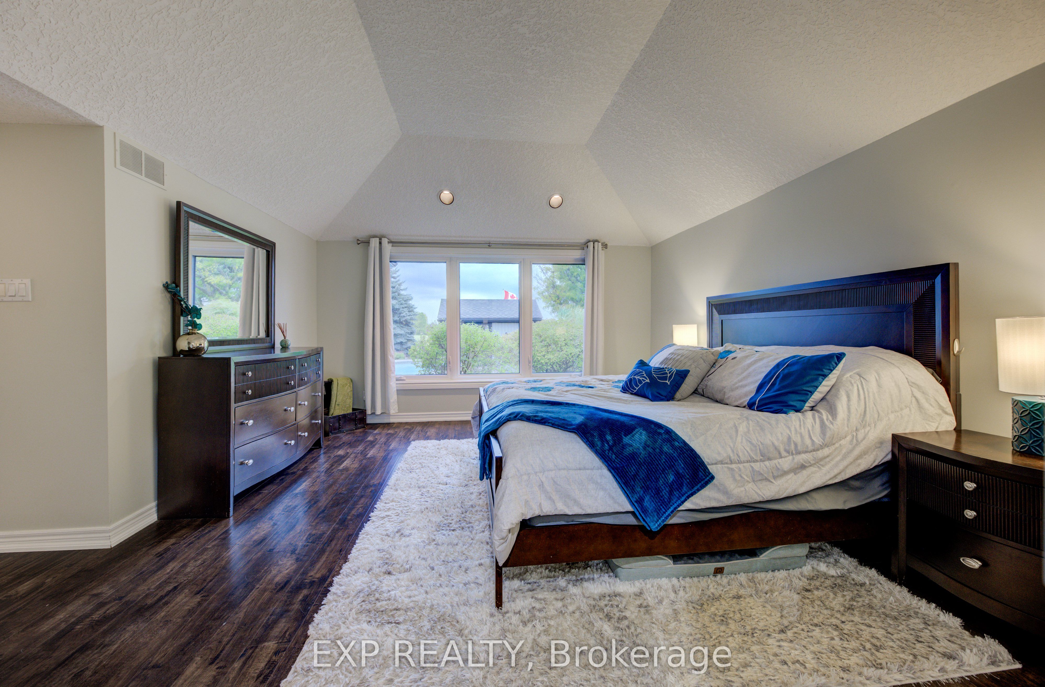 28 Musselman Crescent Property Photo 17