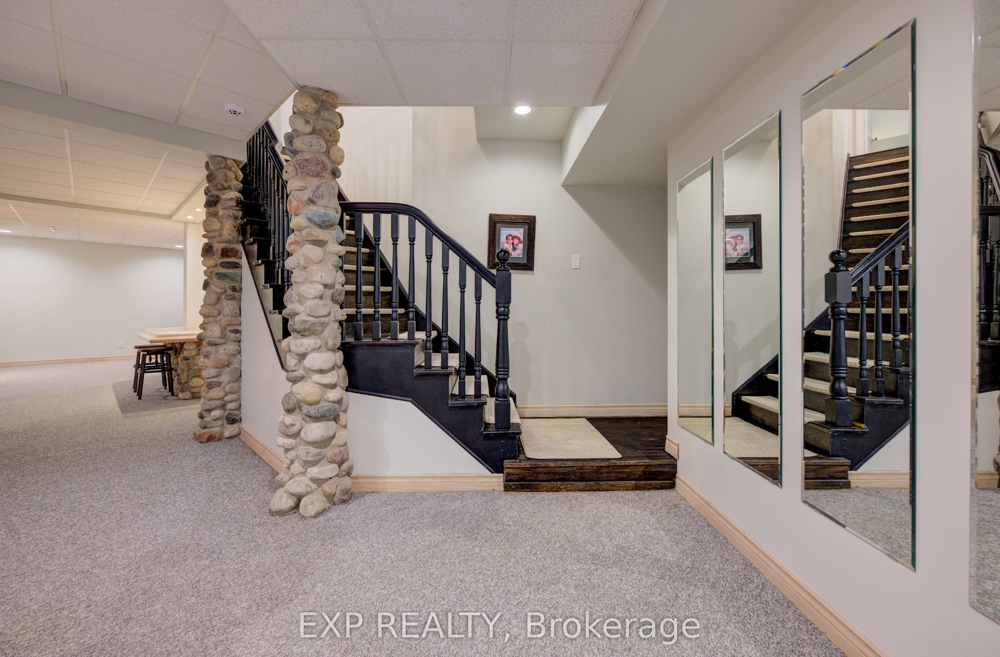 28 Musselman Crescent Property Photo 24