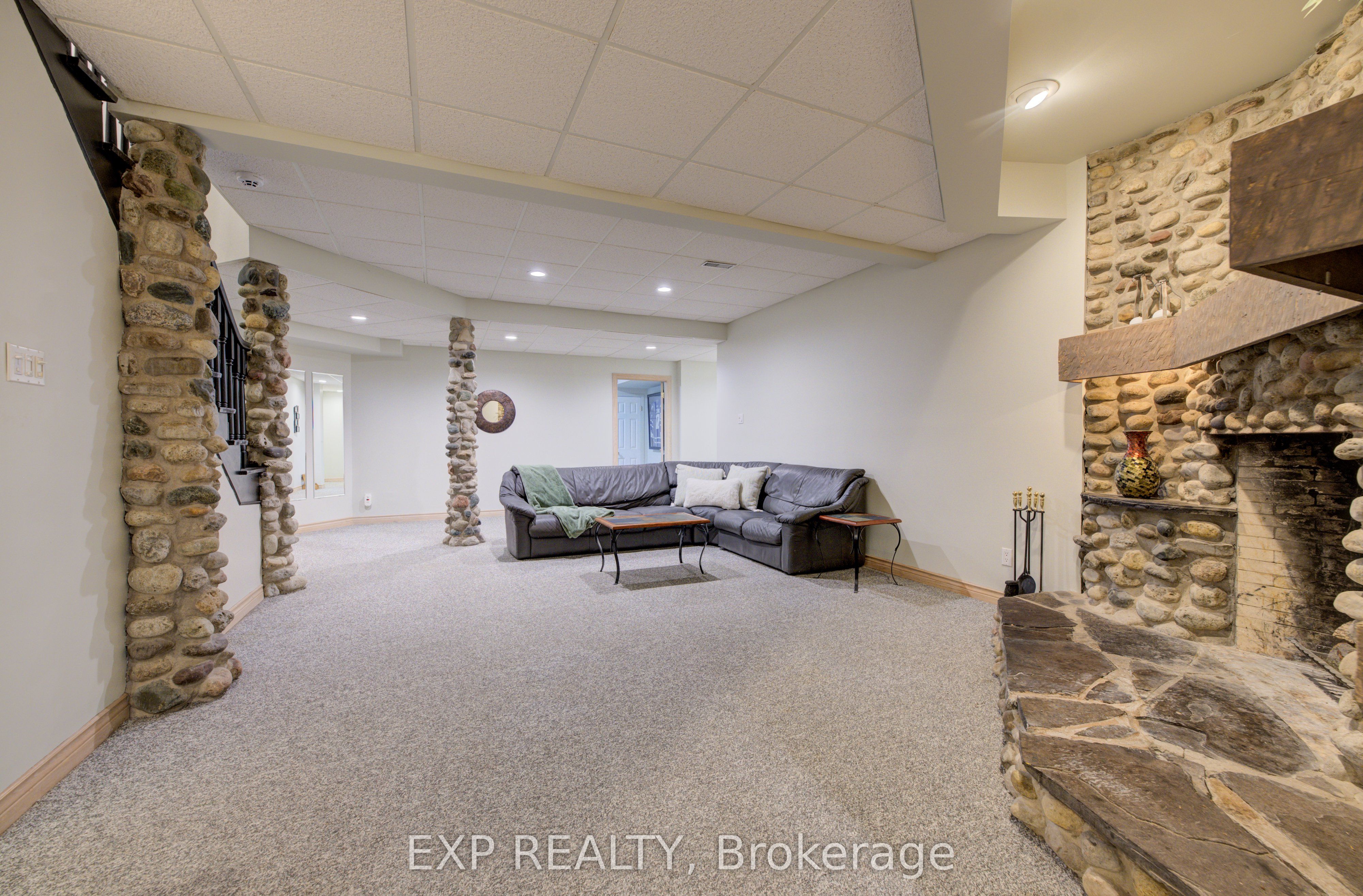 28 Musselman Crescent Property Photo 26