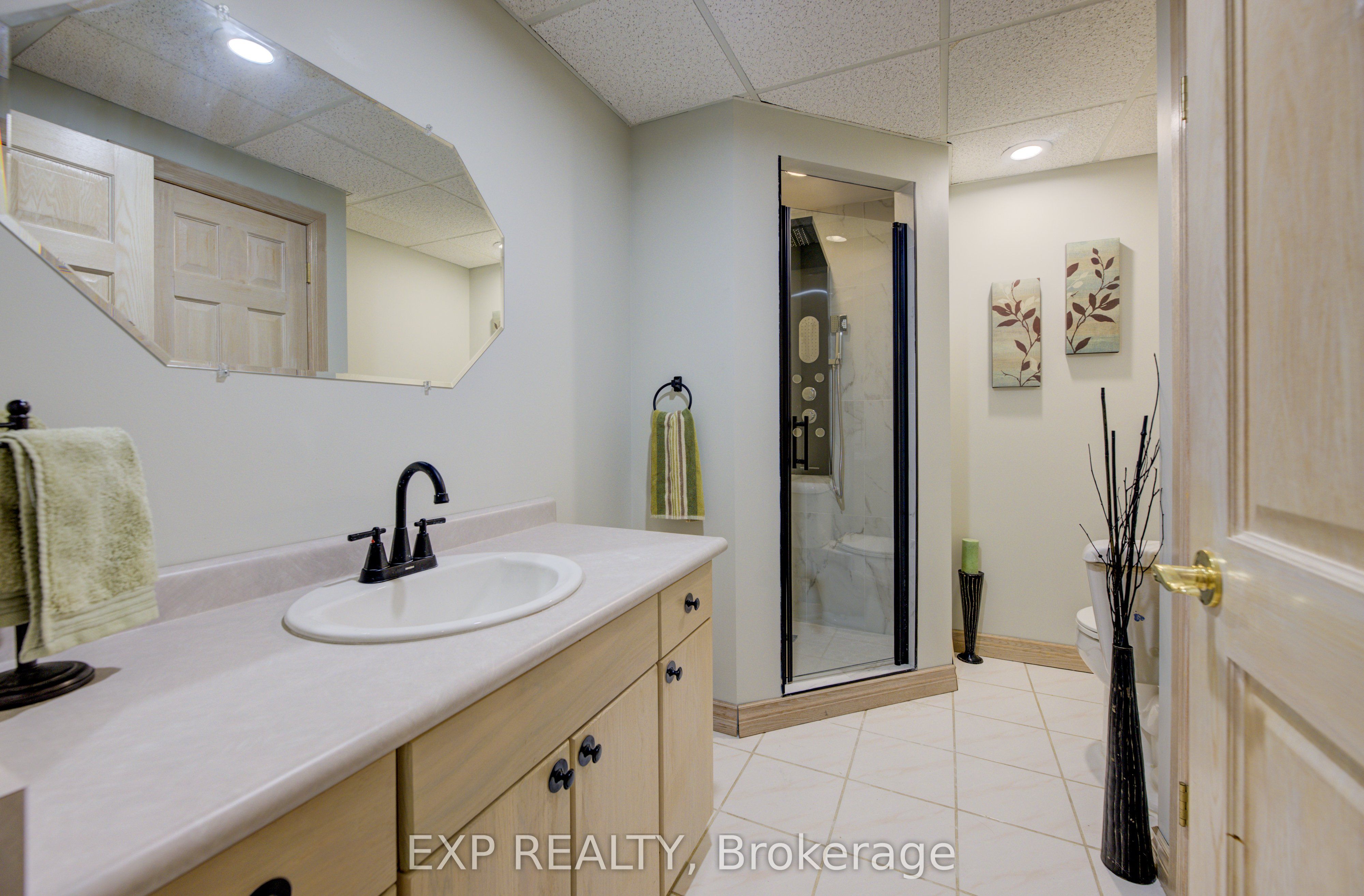 28 Musselman Crescent Property Photo 31