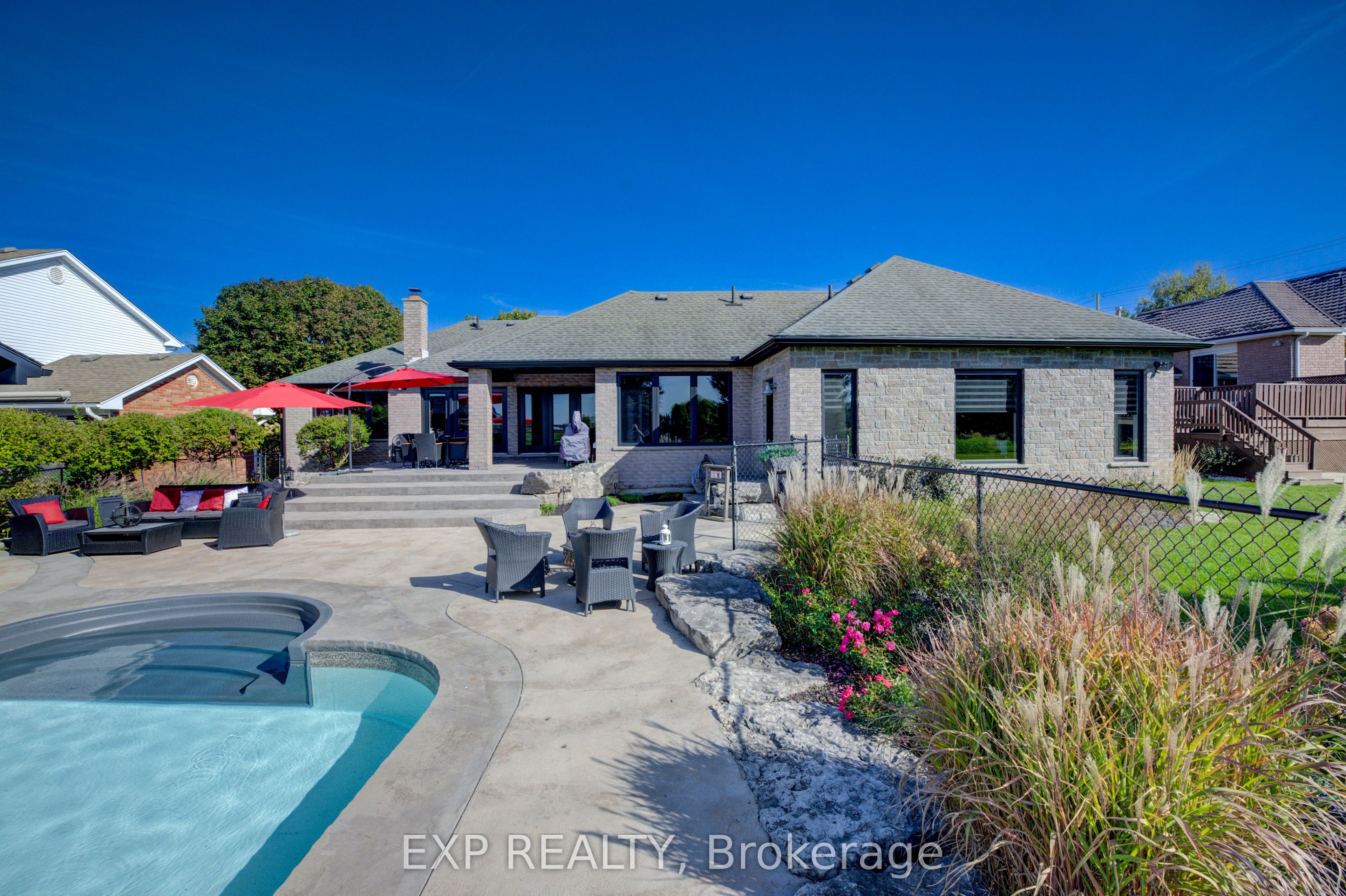 28 Musselman Crescent Property Photo 42