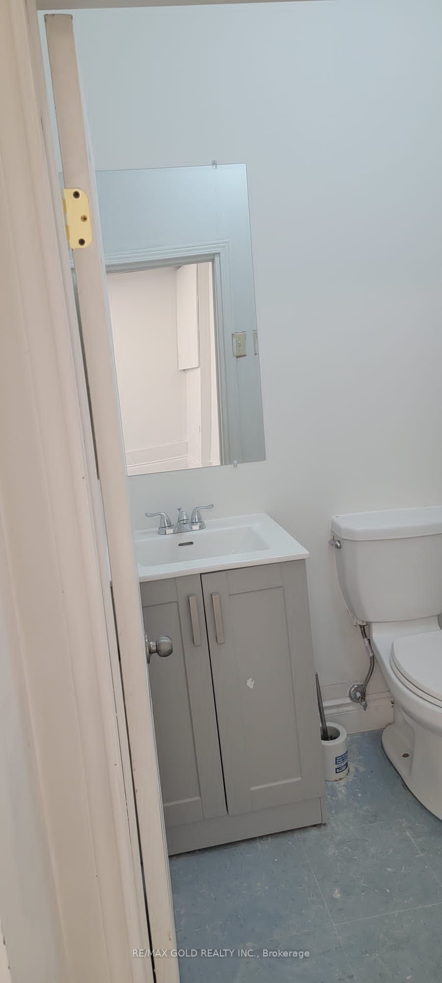 802 York Road Property Photo 6