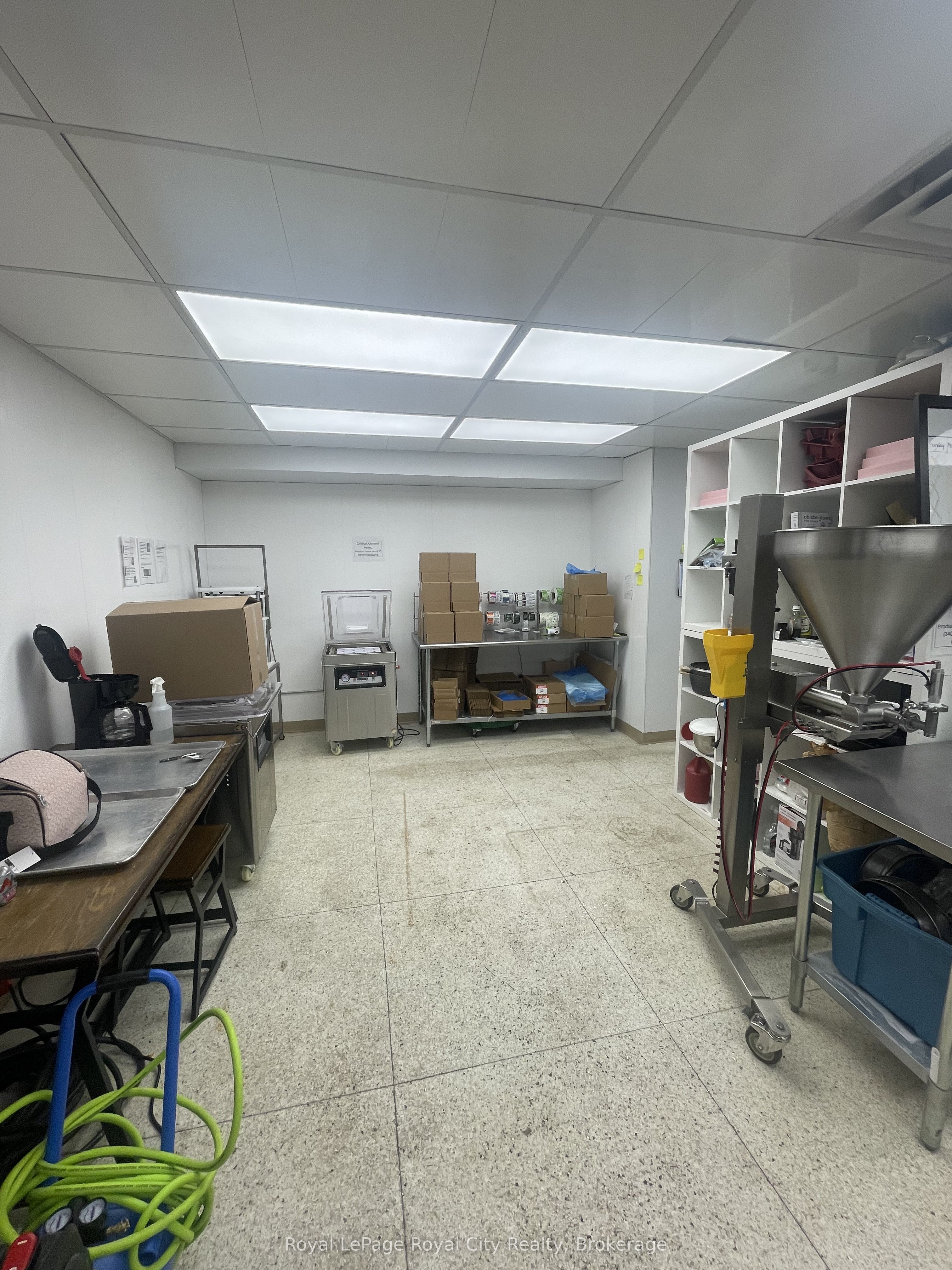 563 Woolwich Street Property Photo 9