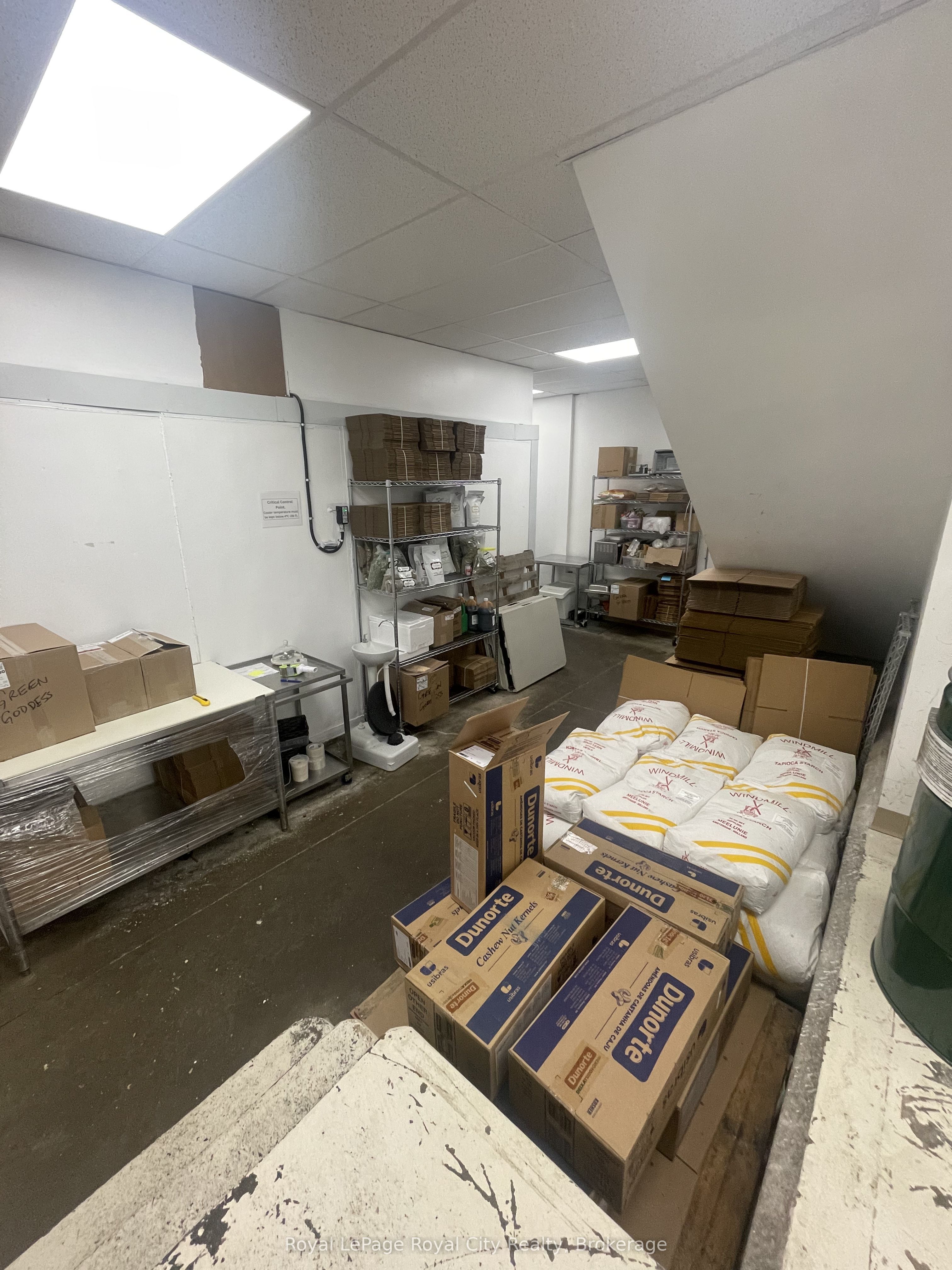 563 Woolwich Street Property Photo 10