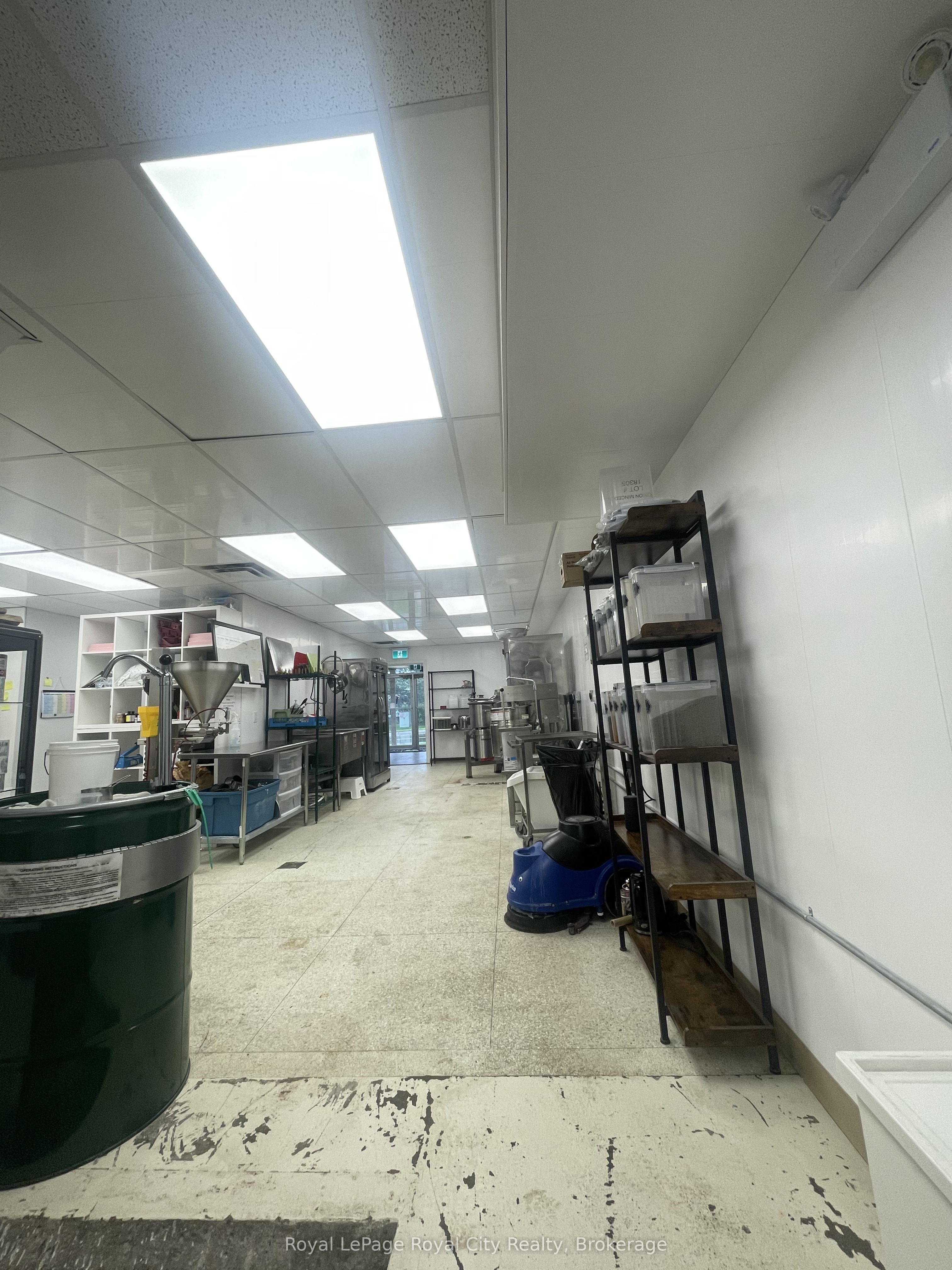 563 Woolwich Street Property Photo 14