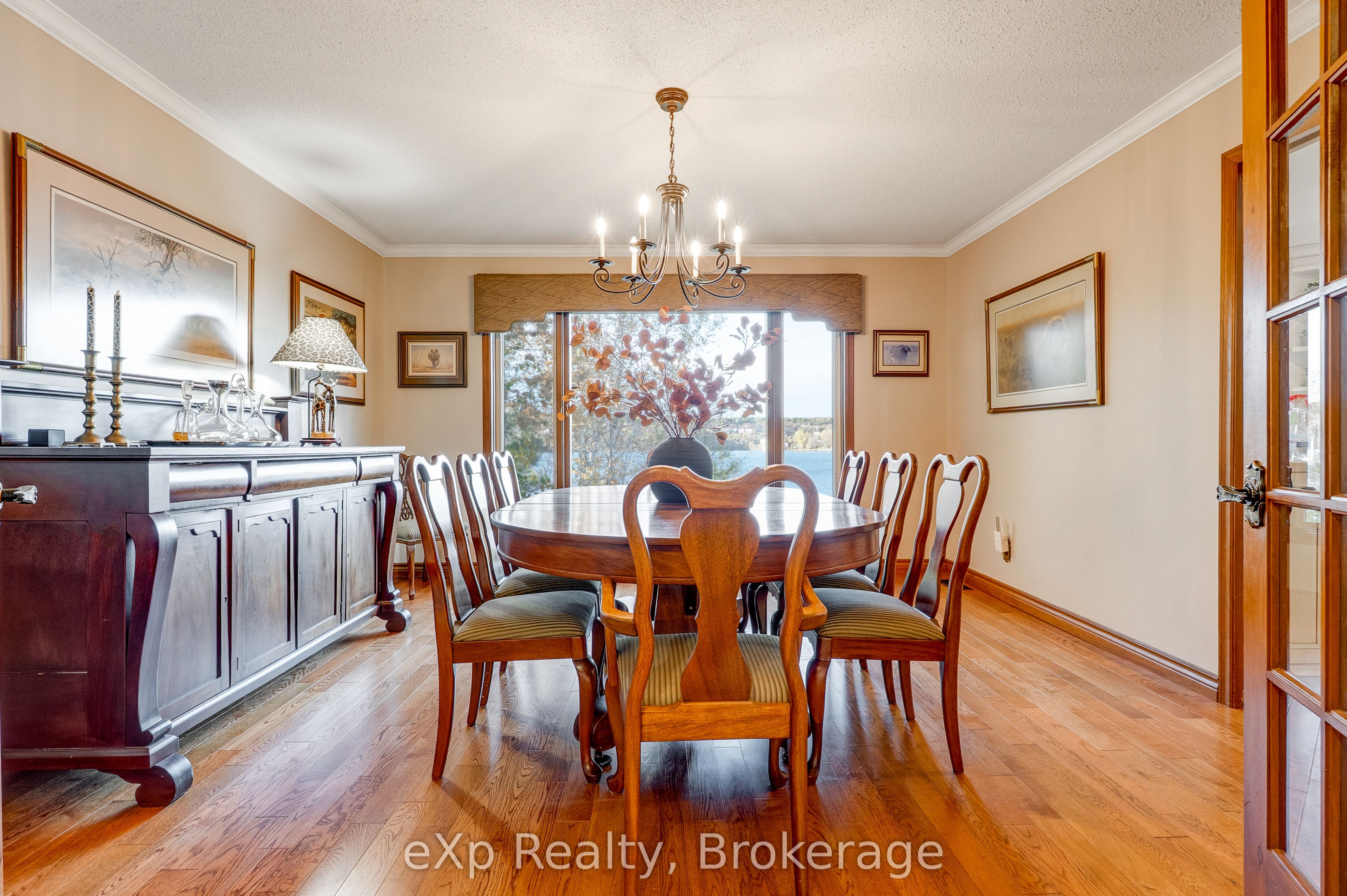 898 Roderick Avenue Property Photo 9