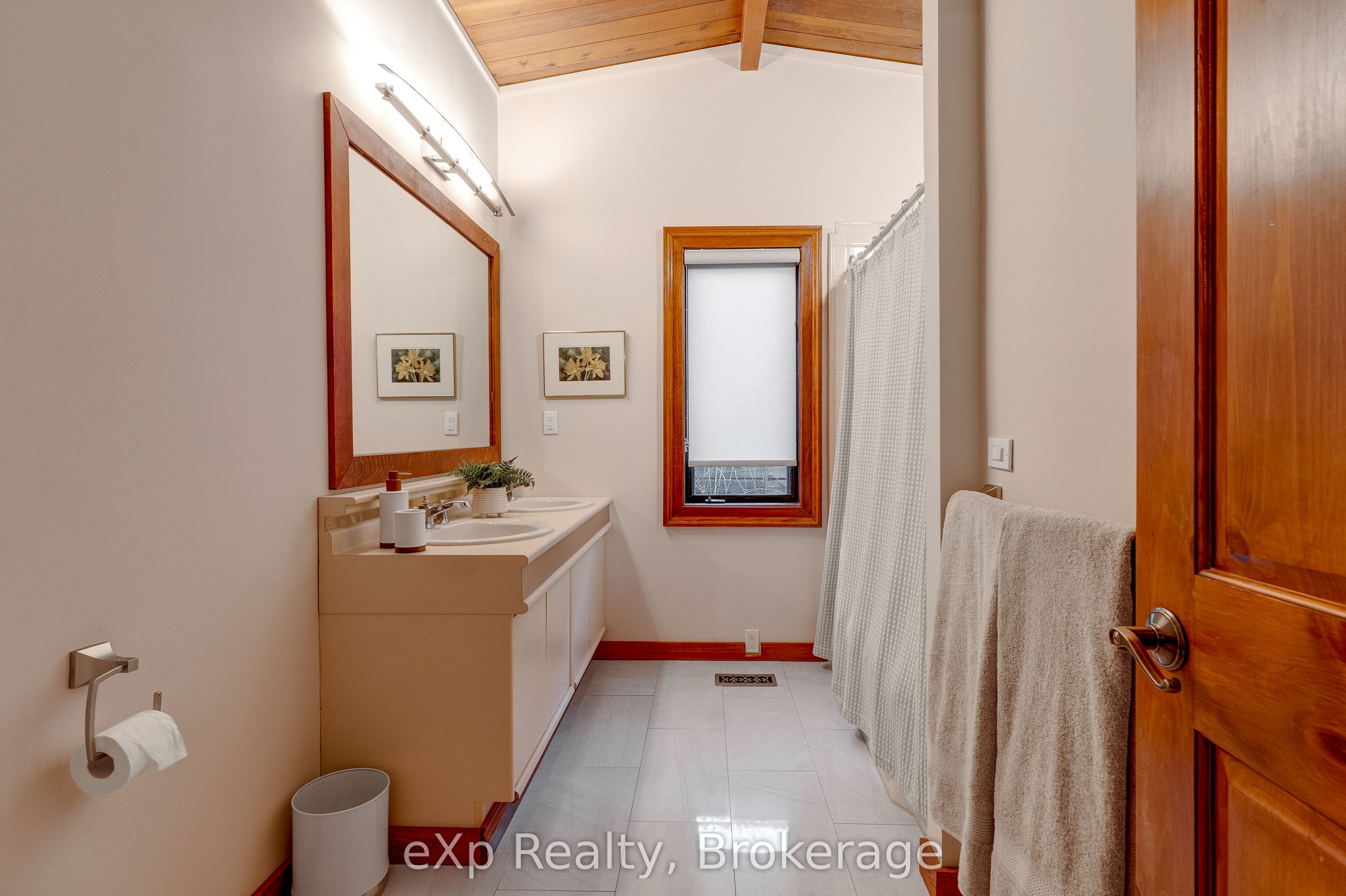 898 Roderick Avenue Property Photo 17