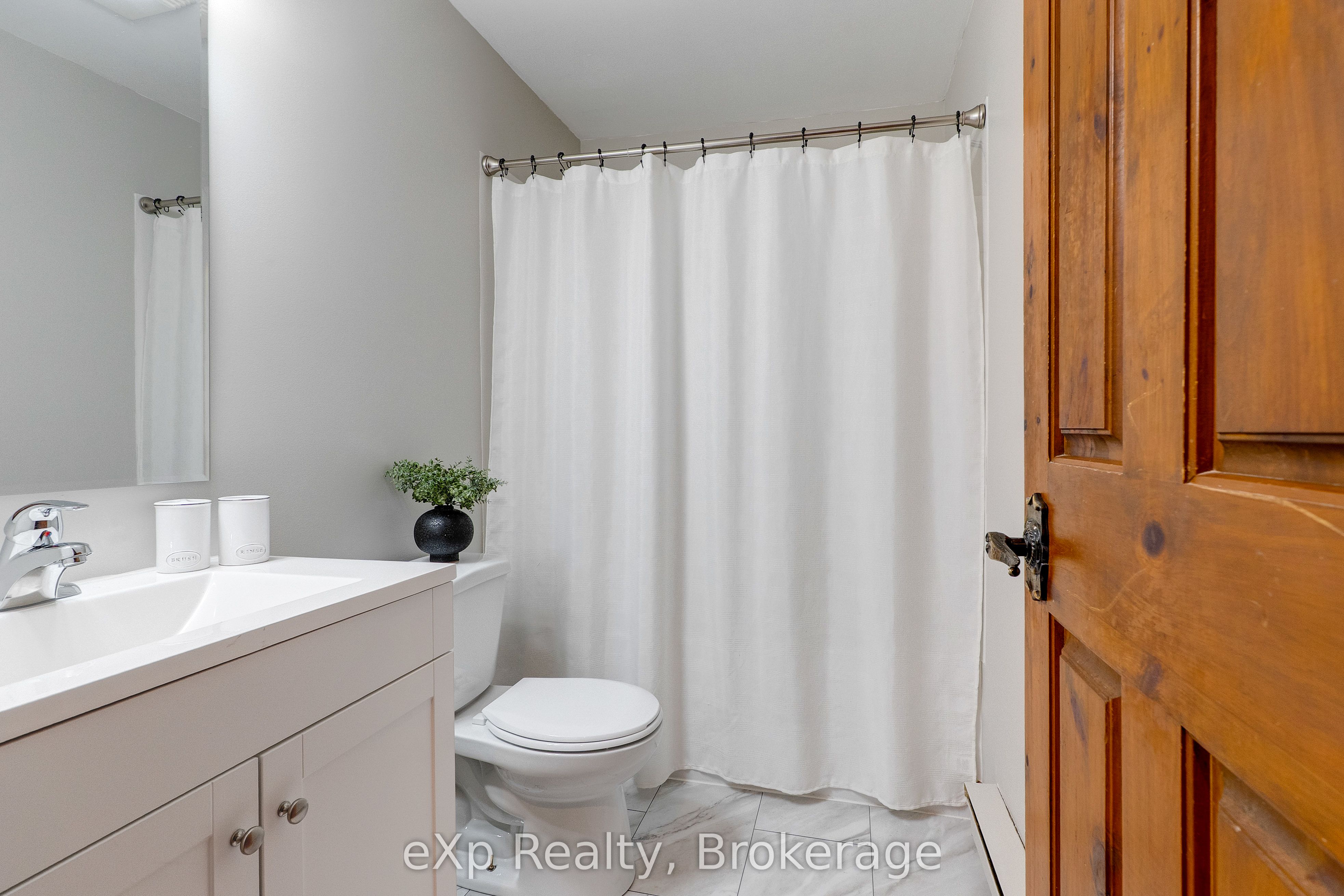 898 Roderick Avenue Property Photo 22