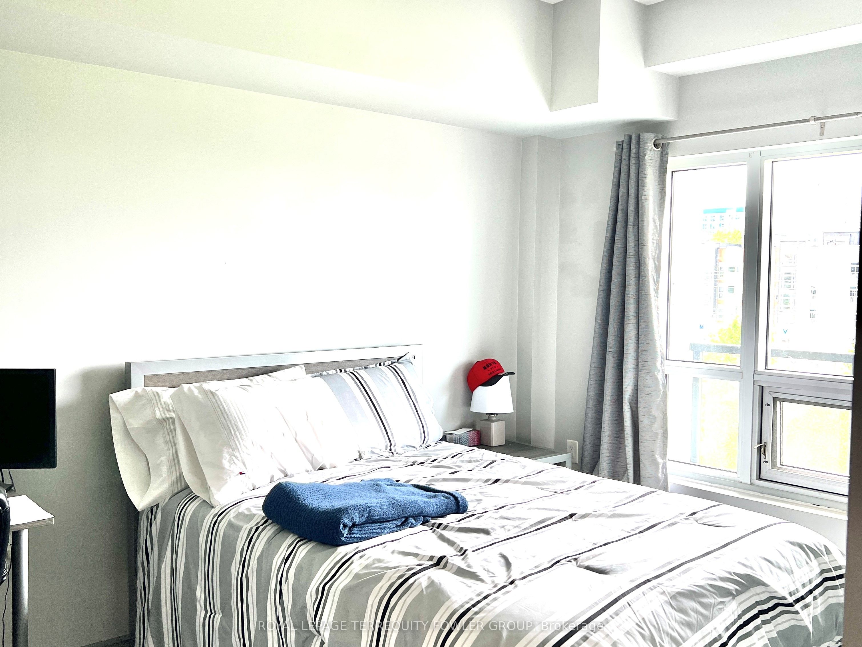 275 Larch Street 606 Property Photo 7