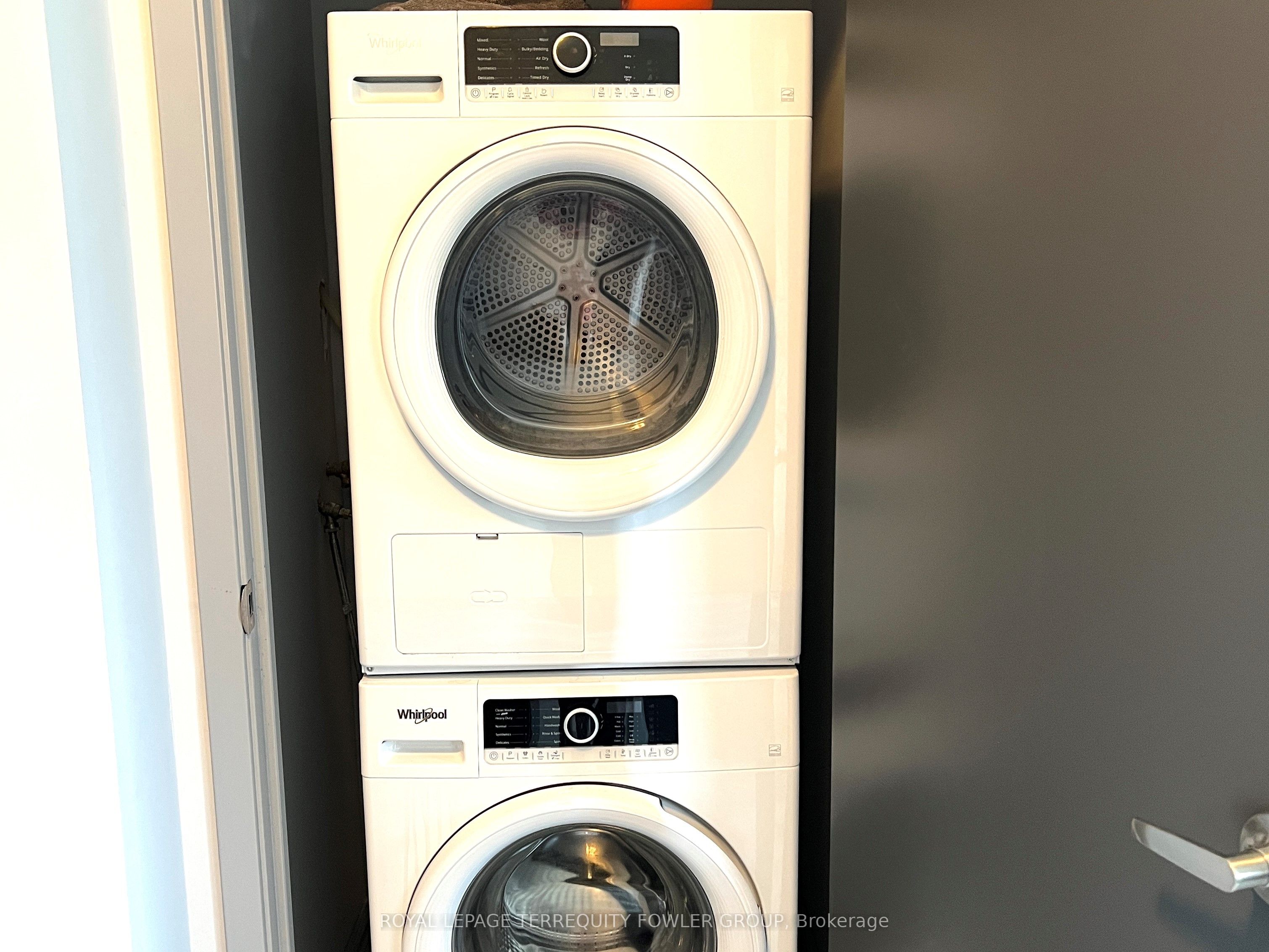 275 Larch Street 606 Property Photo 11