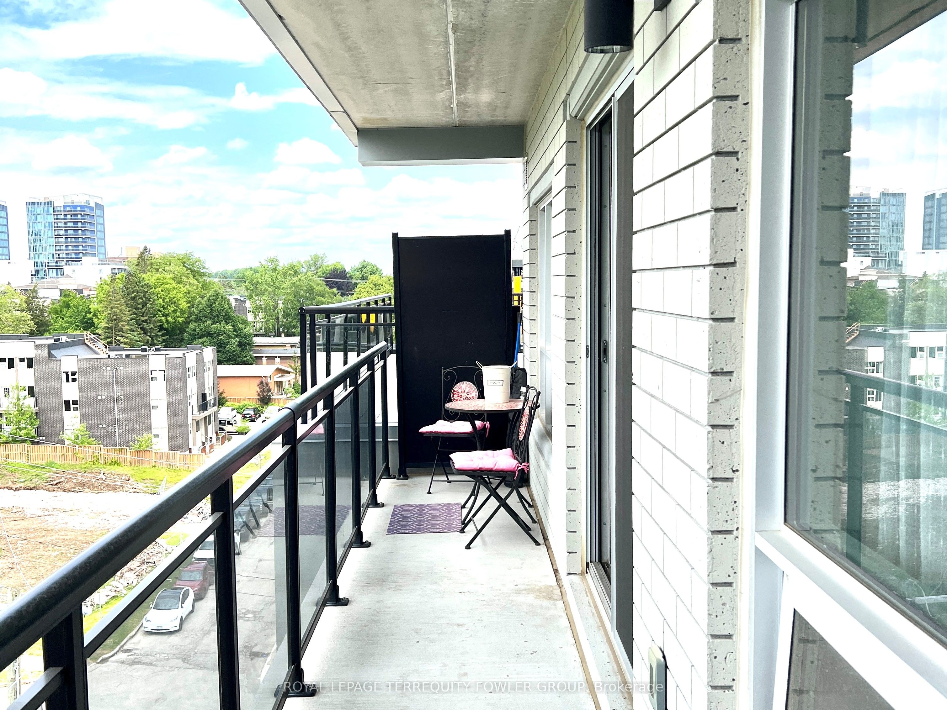 275 Larch Street 606 Property Photo 12