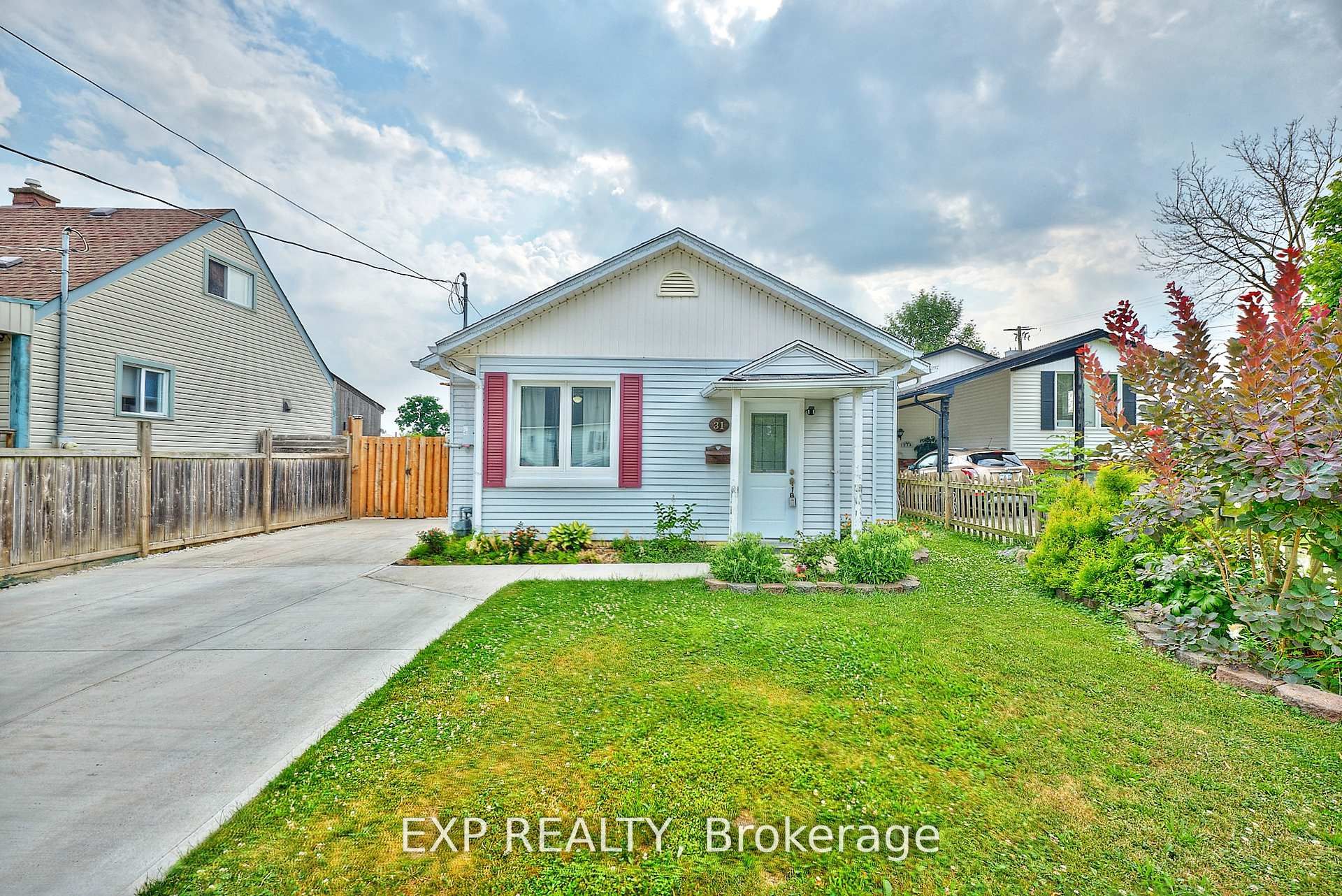 31 Woodrow Street Property Photo 2