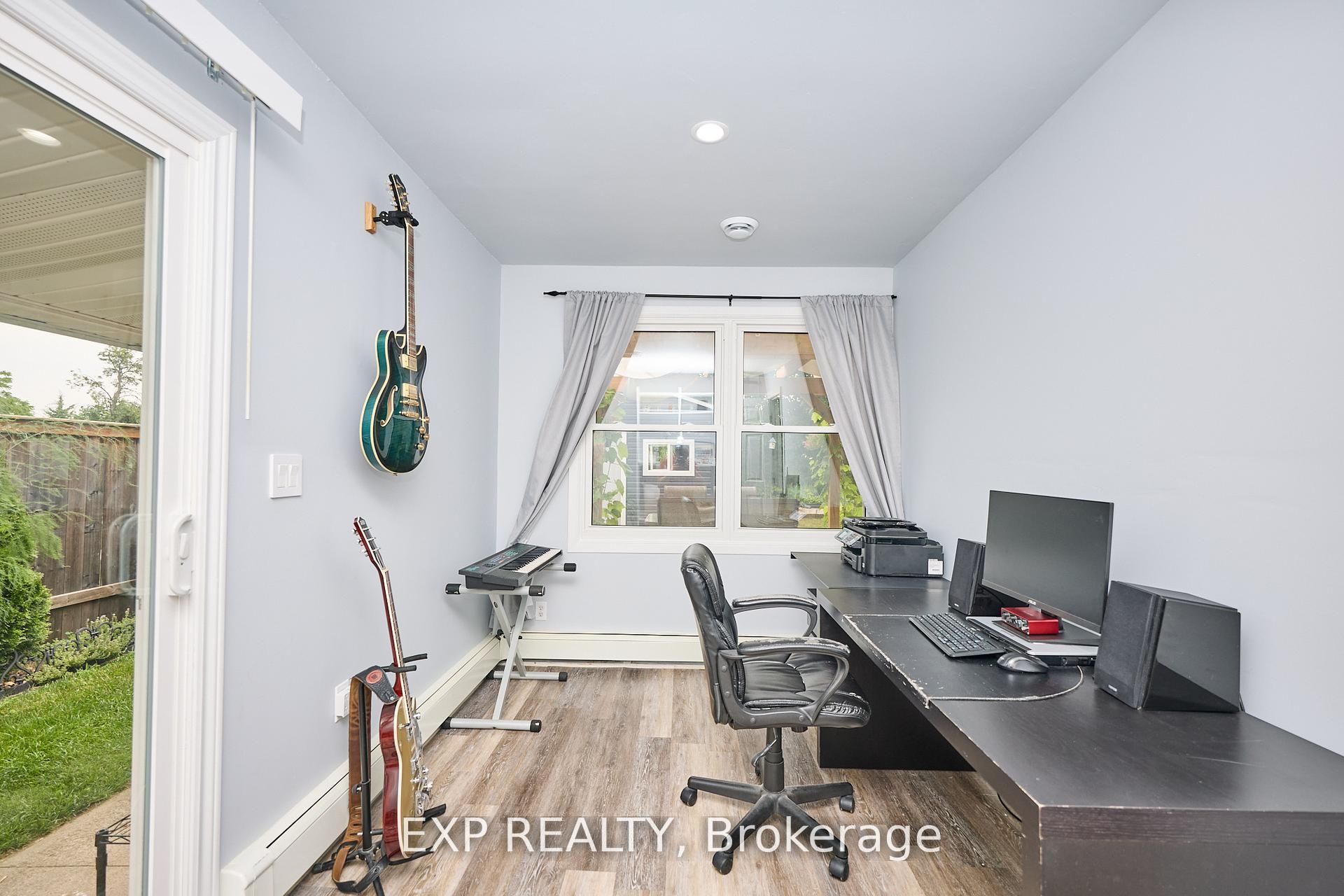 31 Woodrow Street Property Photo 6