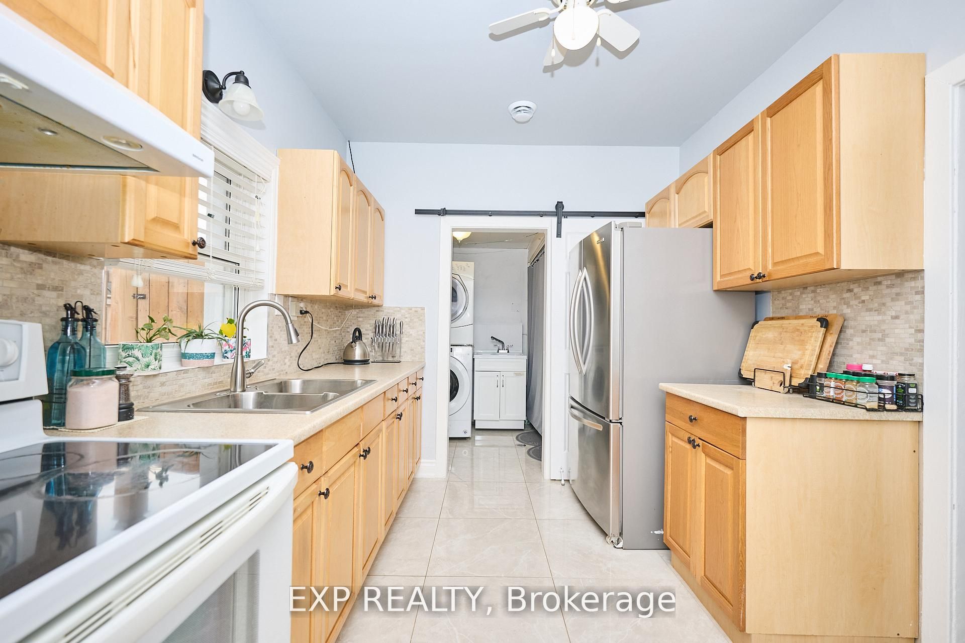 31 Woodrow Street Property Photo 9