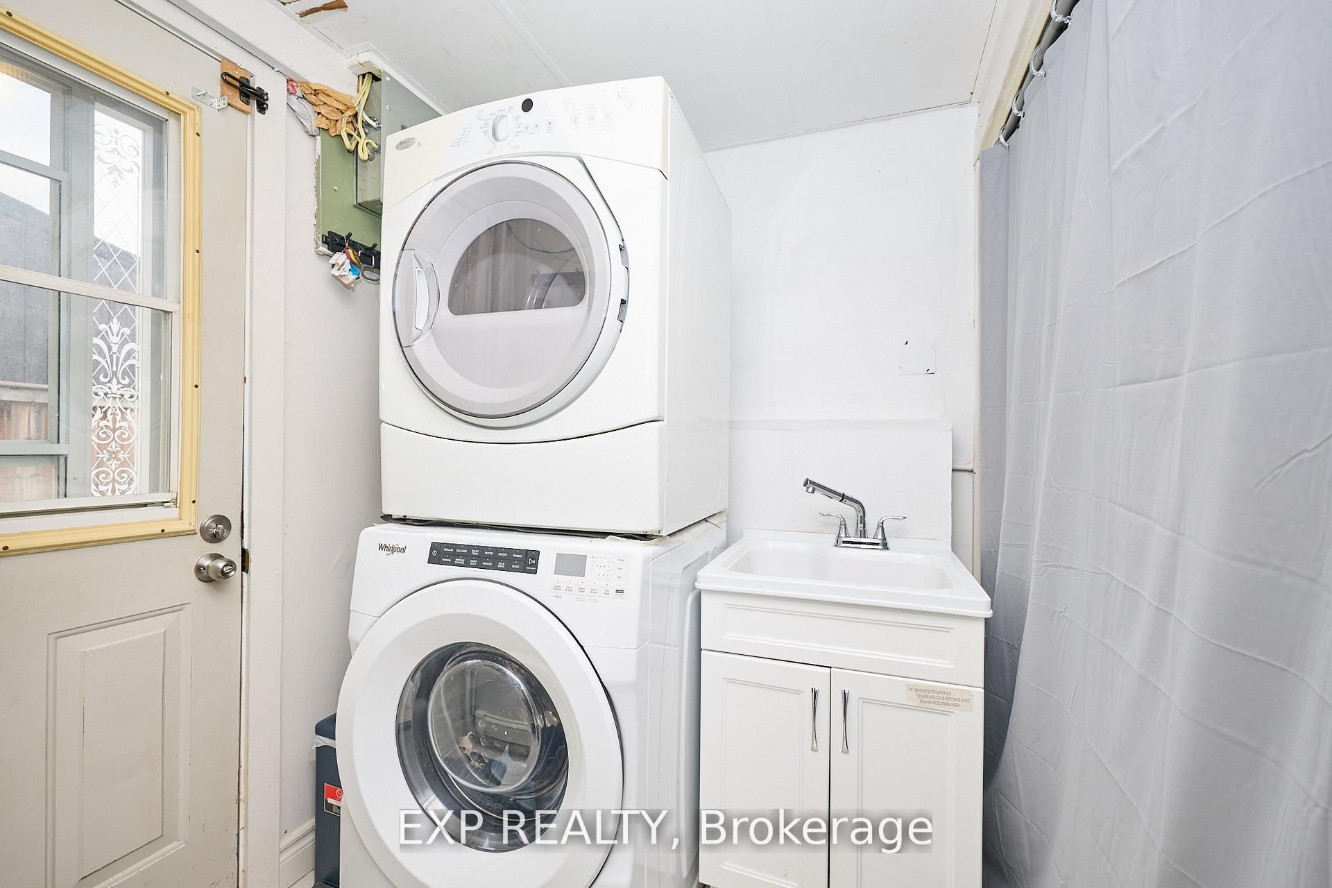 31 Woodrow Street Property Photo 14