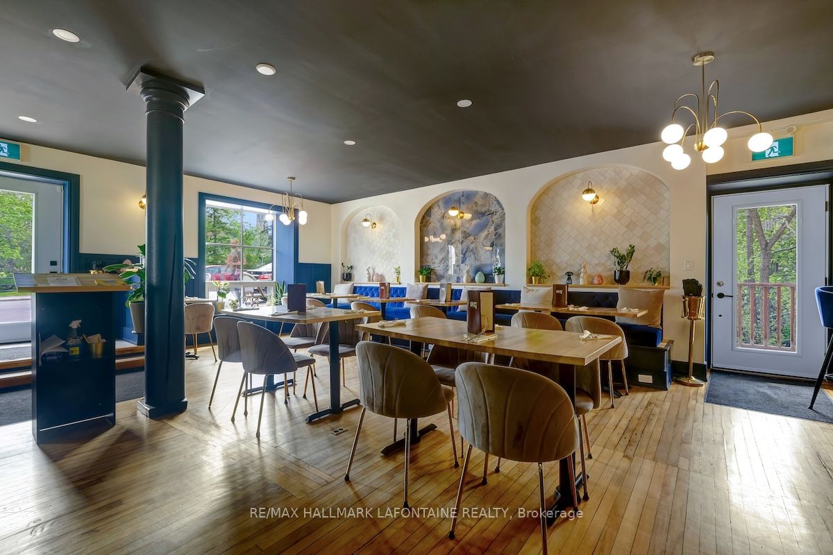 100 Gore St E Property Photo 2