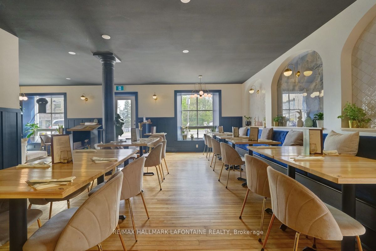 100 Gore St E Property Photo 13