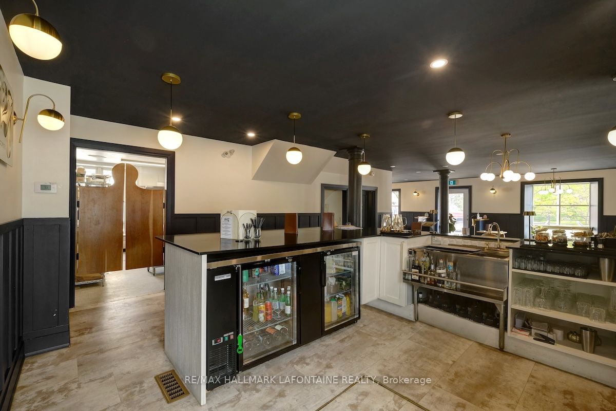 100 Gore St E Property Photo 18