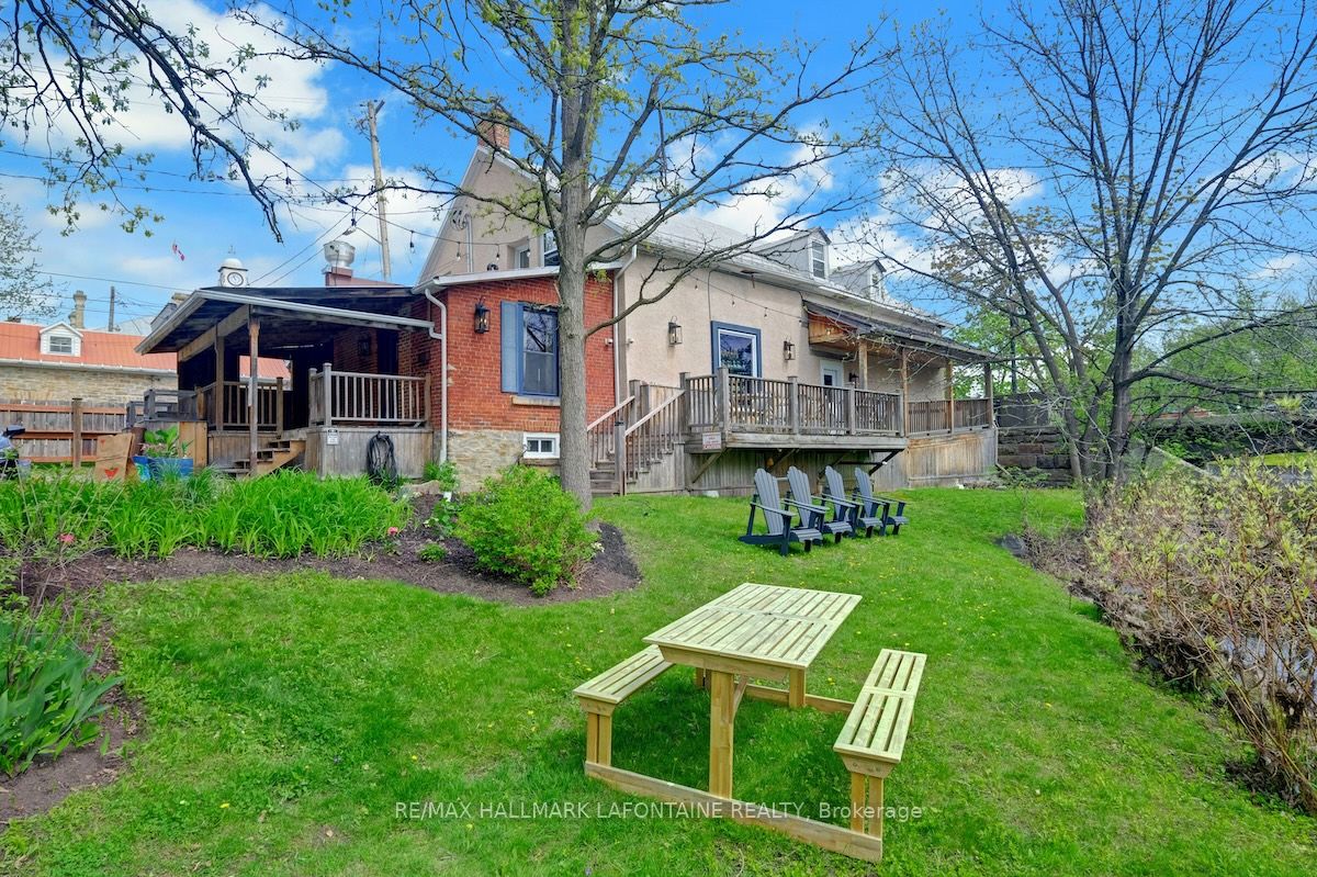 100 Gore St E Property Photo 36