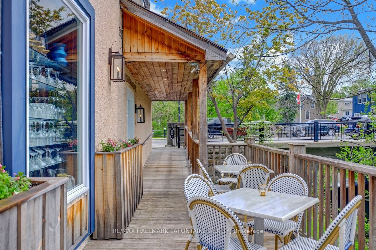 100 Gore St E Property Photo 39