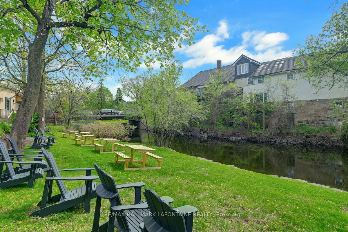 100 Gore St E Property Photo 42