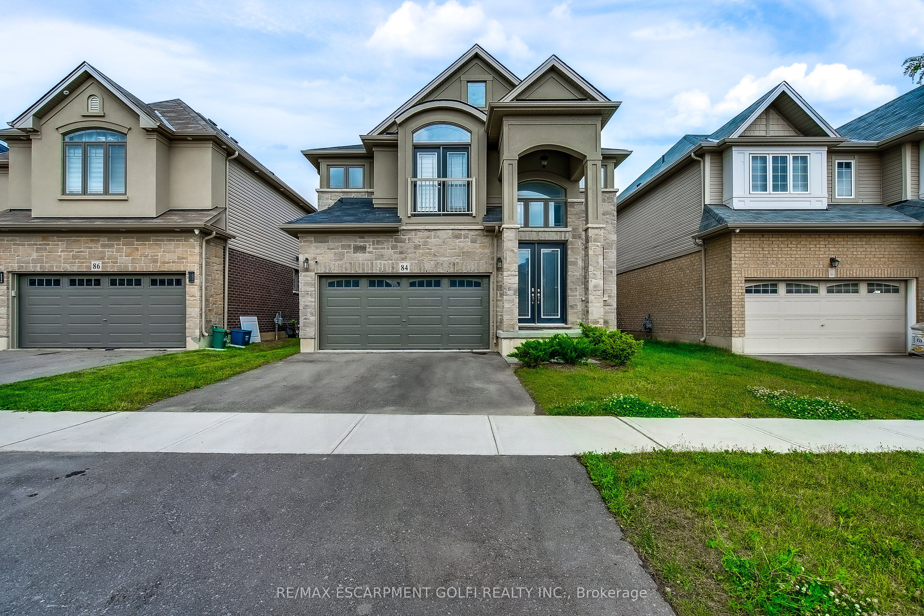 84 Cooke Avenue Property Photo 1