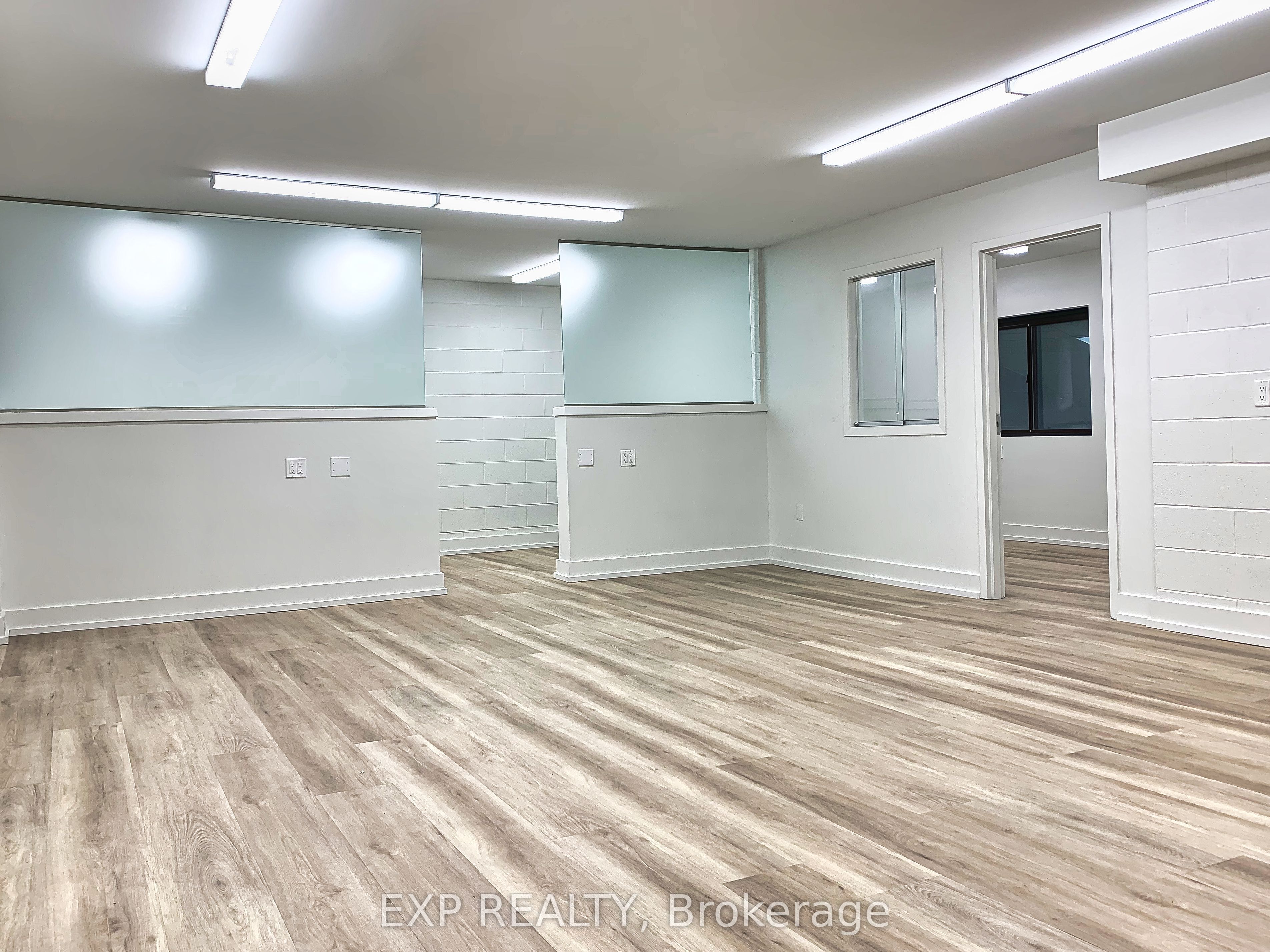 165 Plymouth Rd Property Photo 16